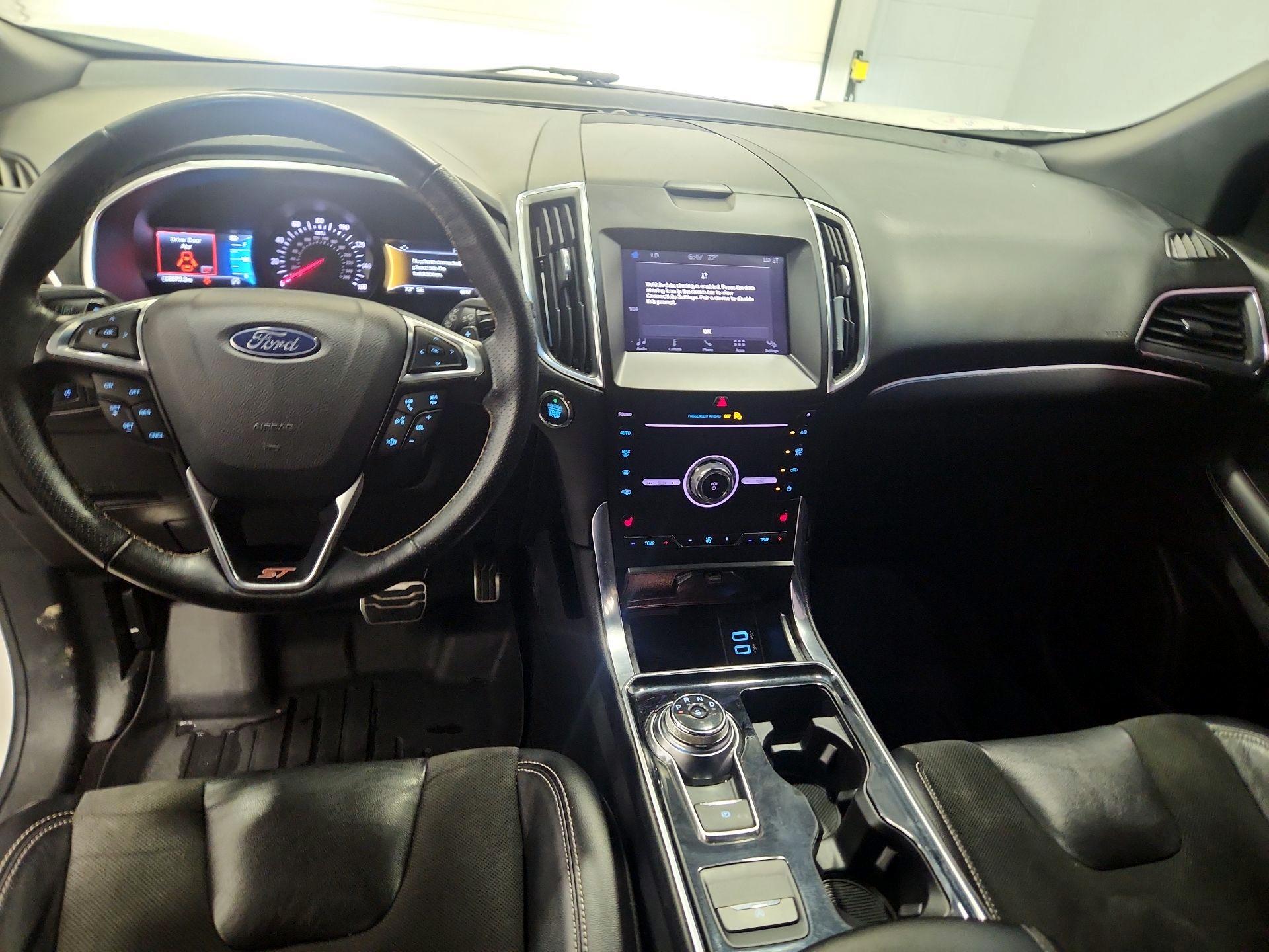 Thumbnail: 2019 Ford Edge - 9