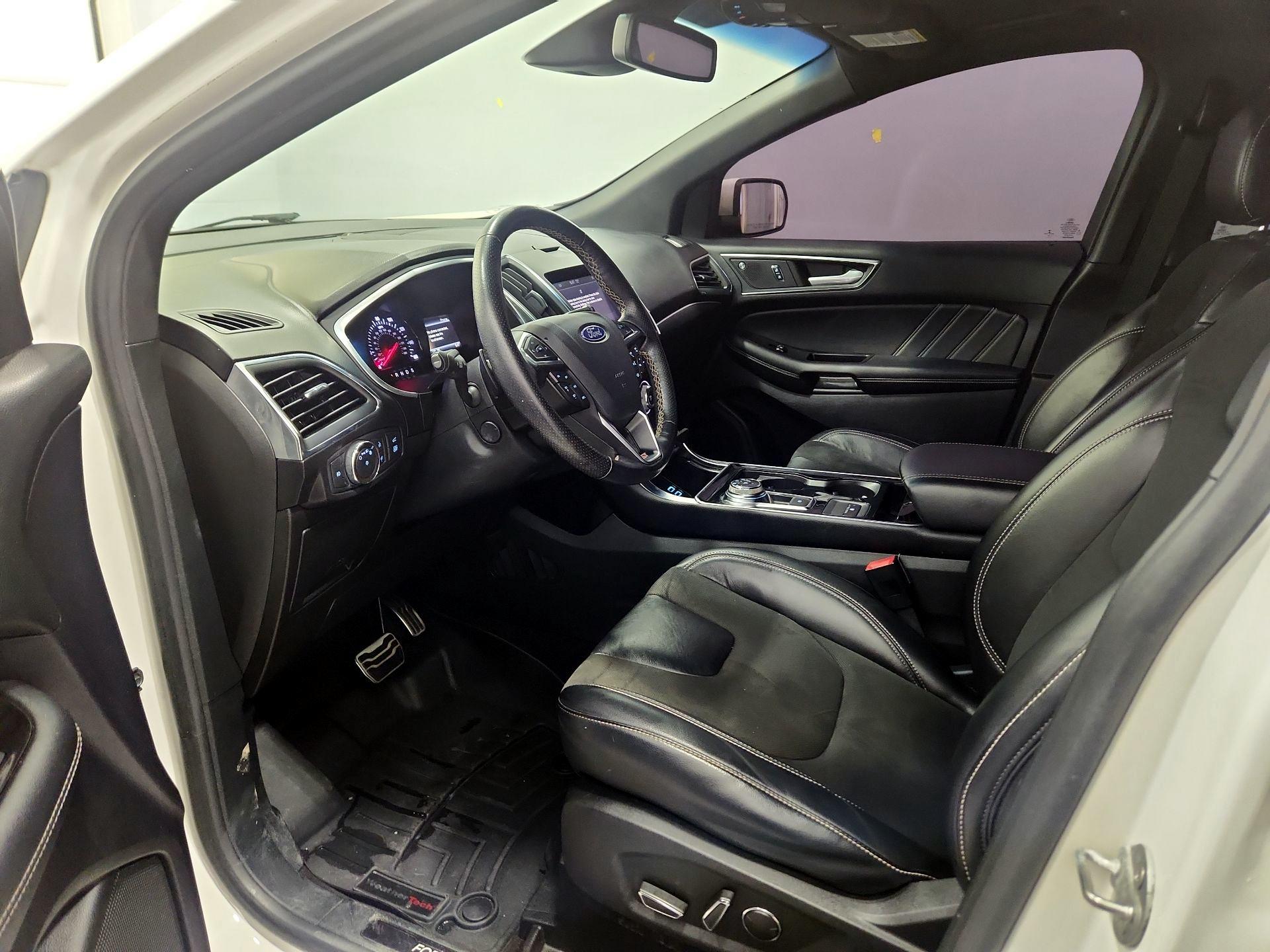 Thumbnail: 2019 Ford Edge - 11