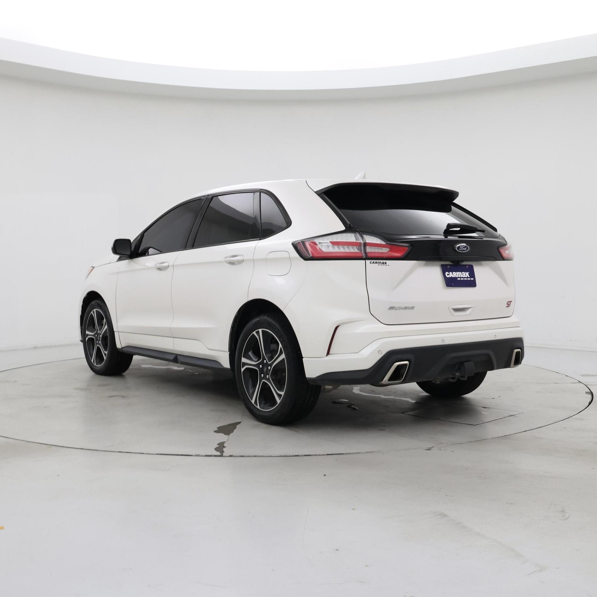 Thumbnail: 2019 Ford Edge - 2