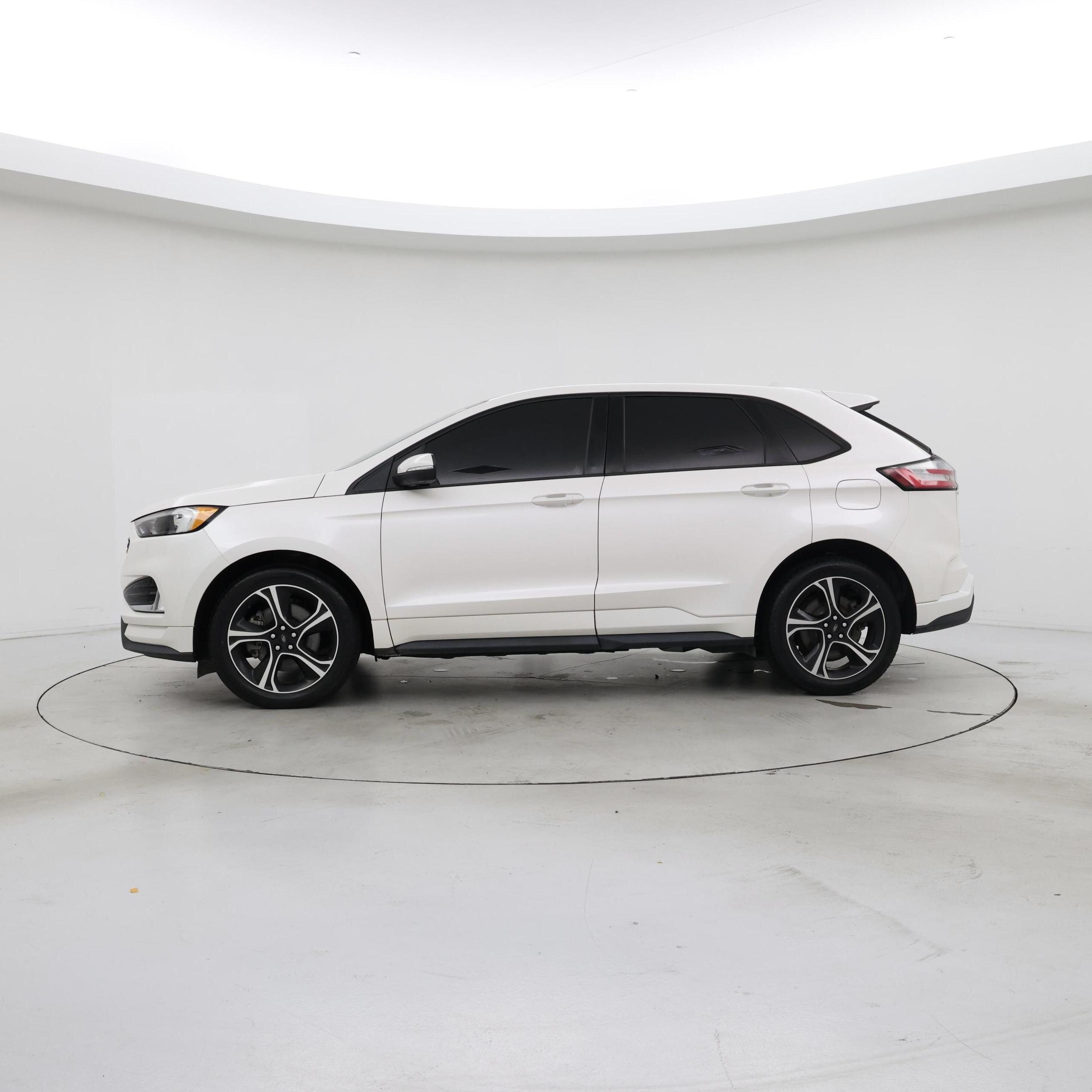 Thumbnail: 2019 Ford Edge - 3
