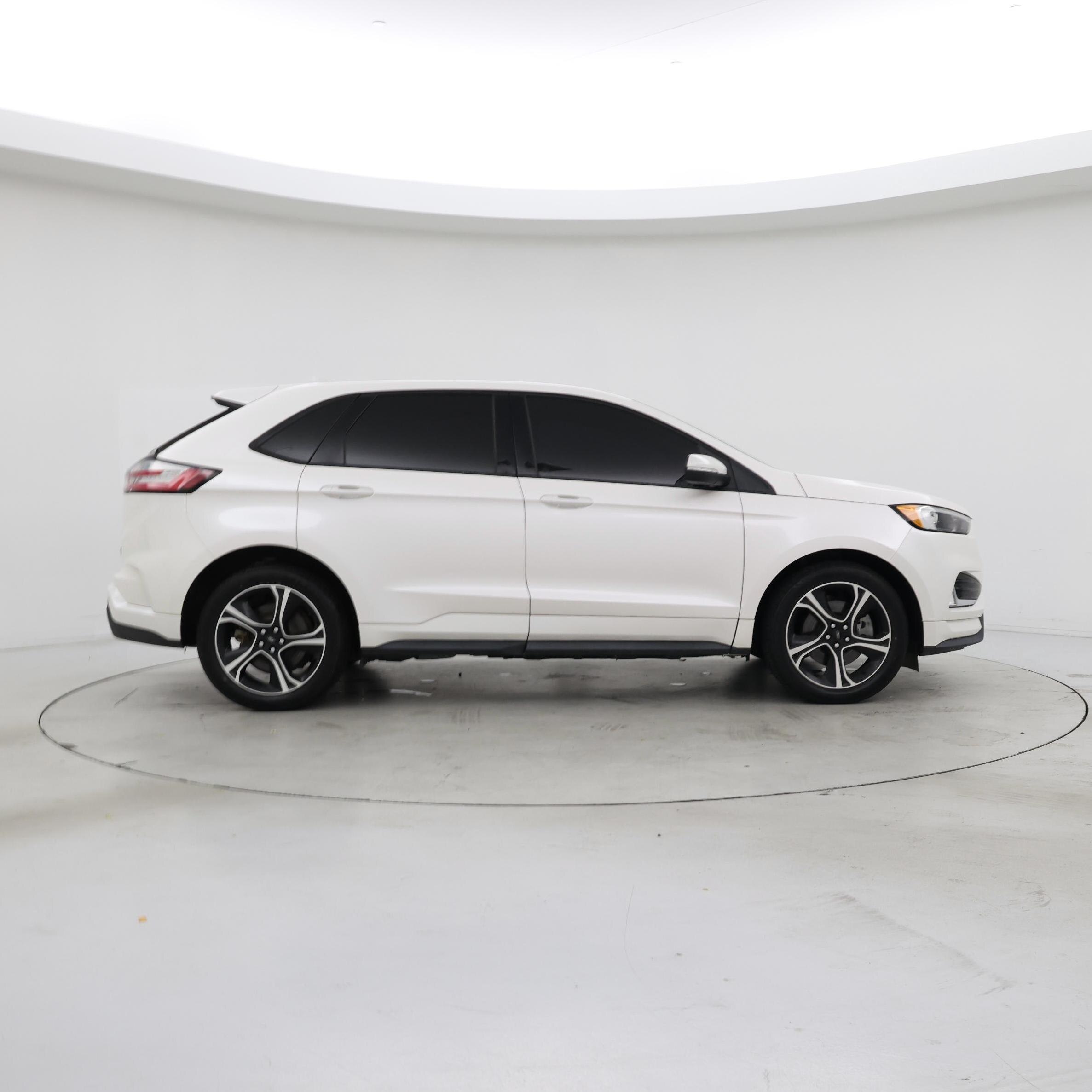 Thumbnail: 2019 Ford Edge - 7