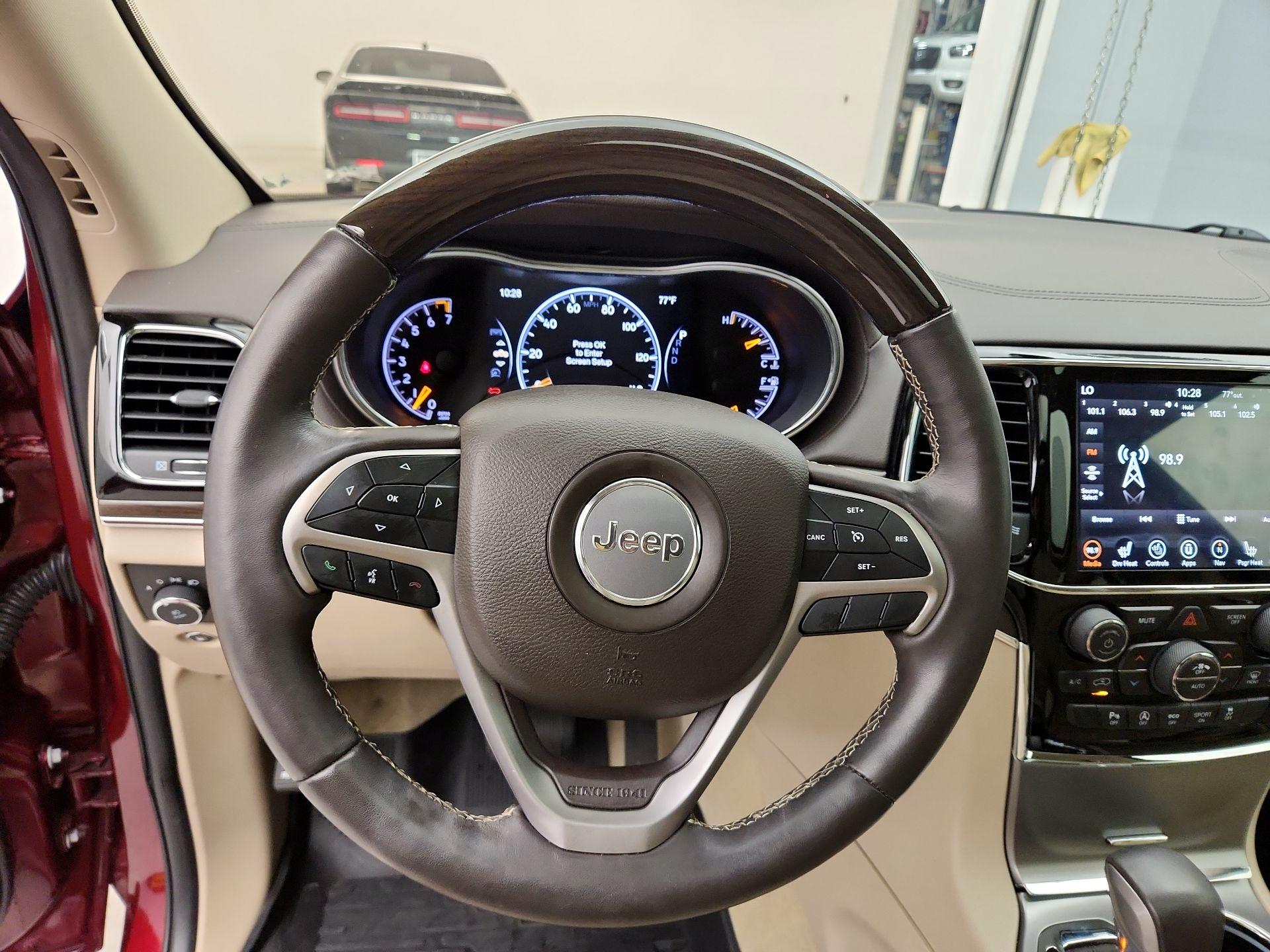 Thumbnail: 2020 Jeep Grand Cherokee - 10