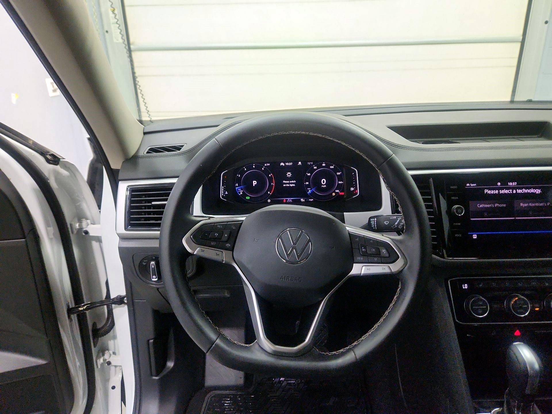 Thumbnail: 2023 Volkswagen Atlas - 10