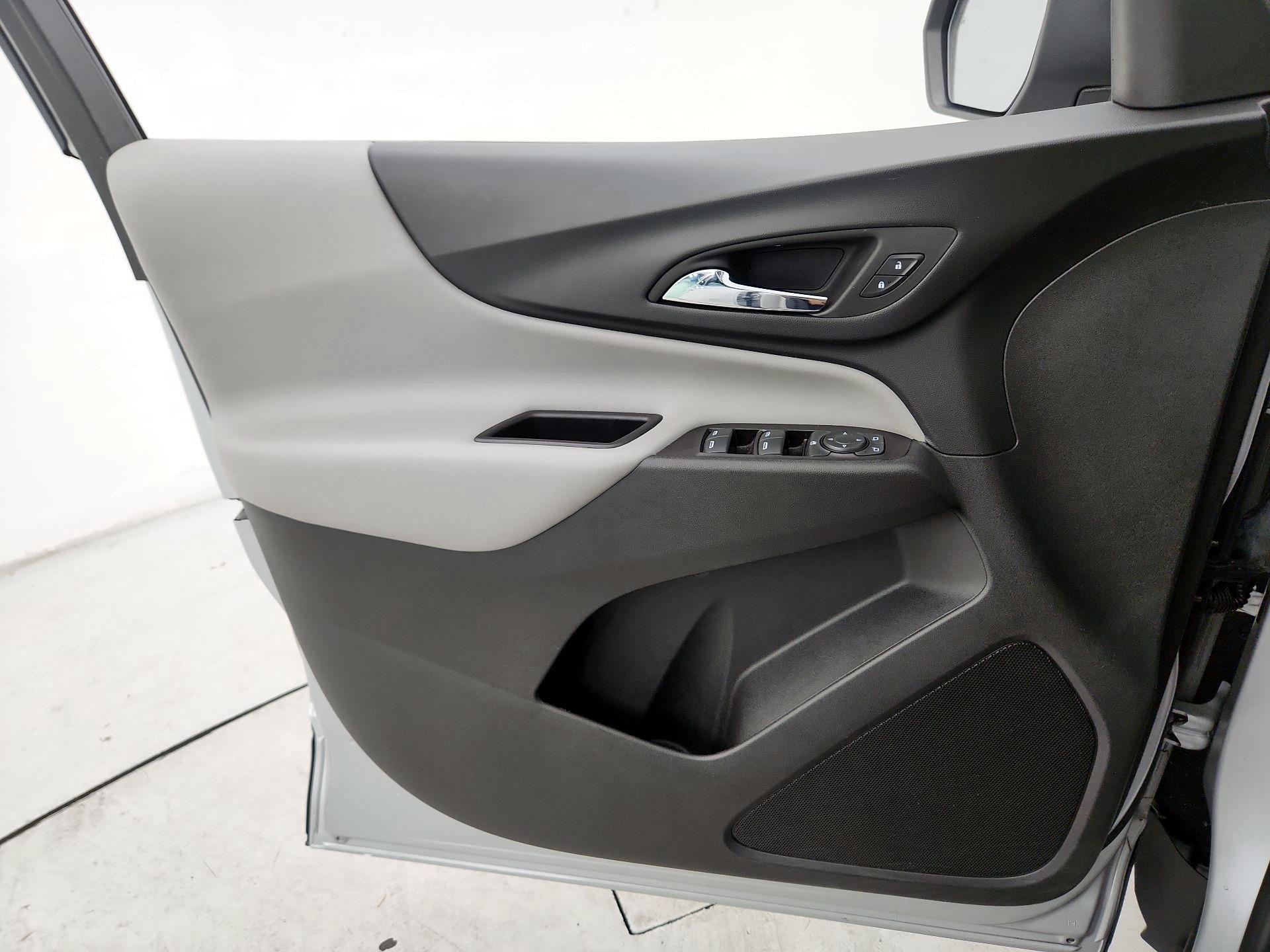 Thumbnail: 2022 Chevrolet Equinox - 12
