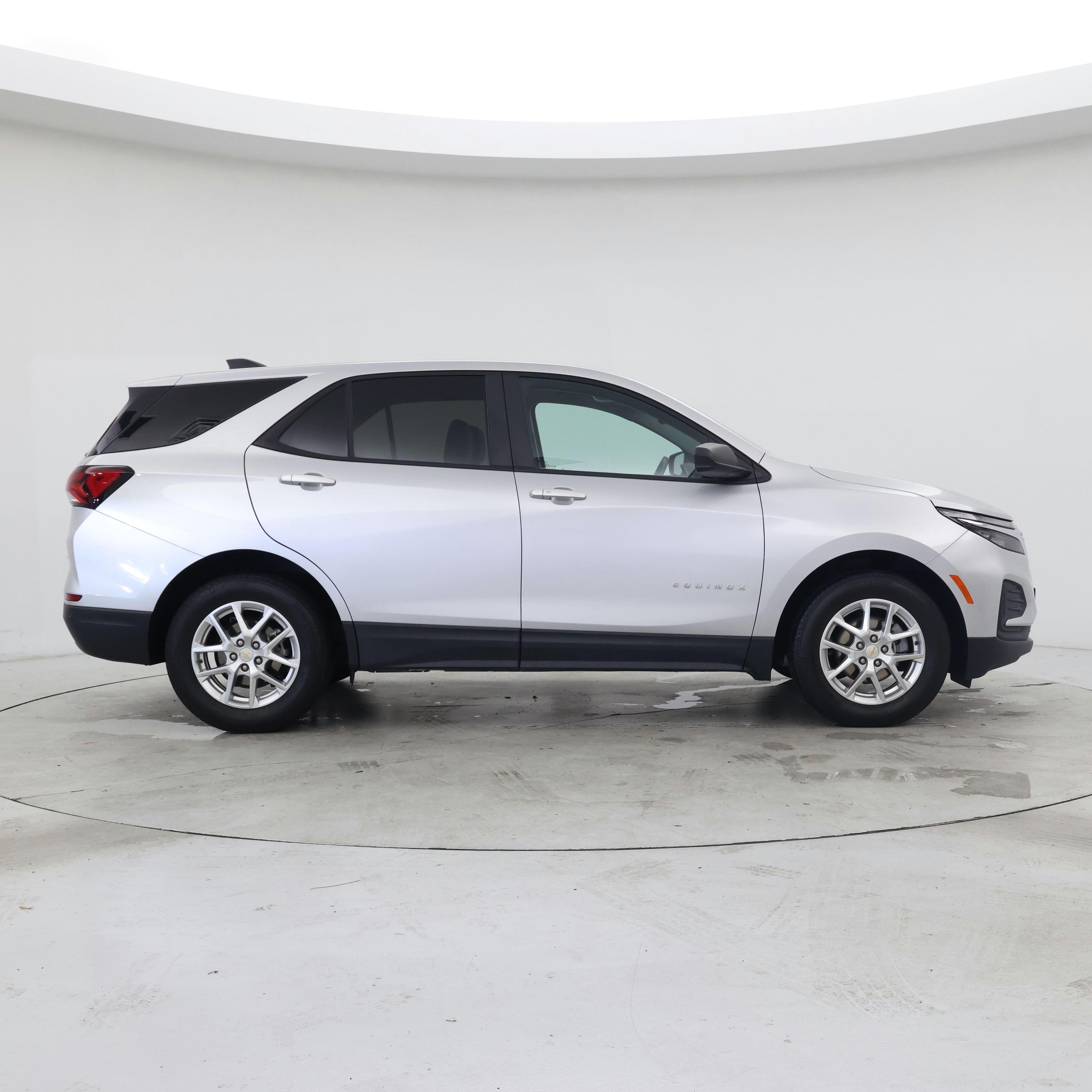 Thumbnail: 2022 Chevrolet Equinox - 7