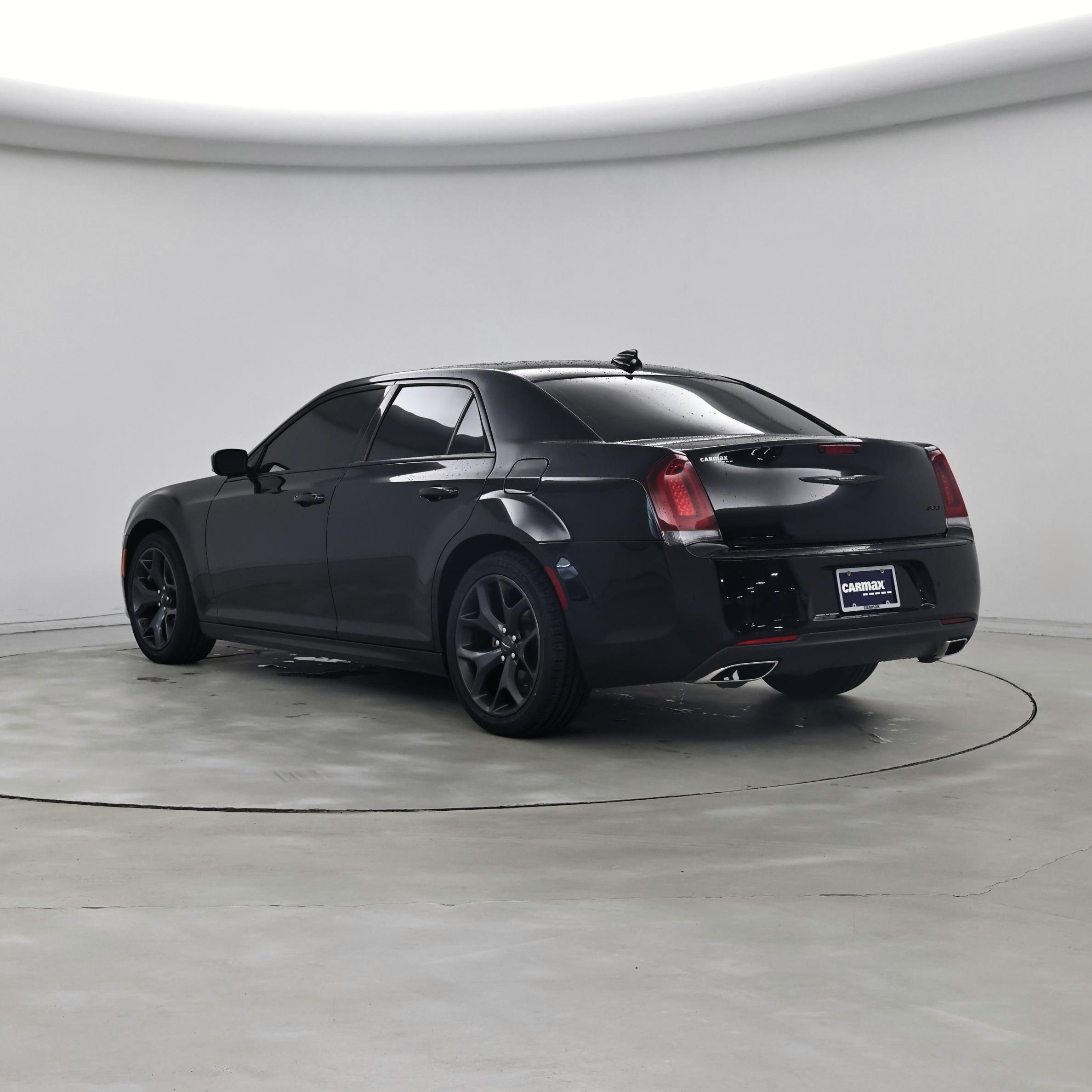Thumbnail: 2023 Chrysler 300 - 2