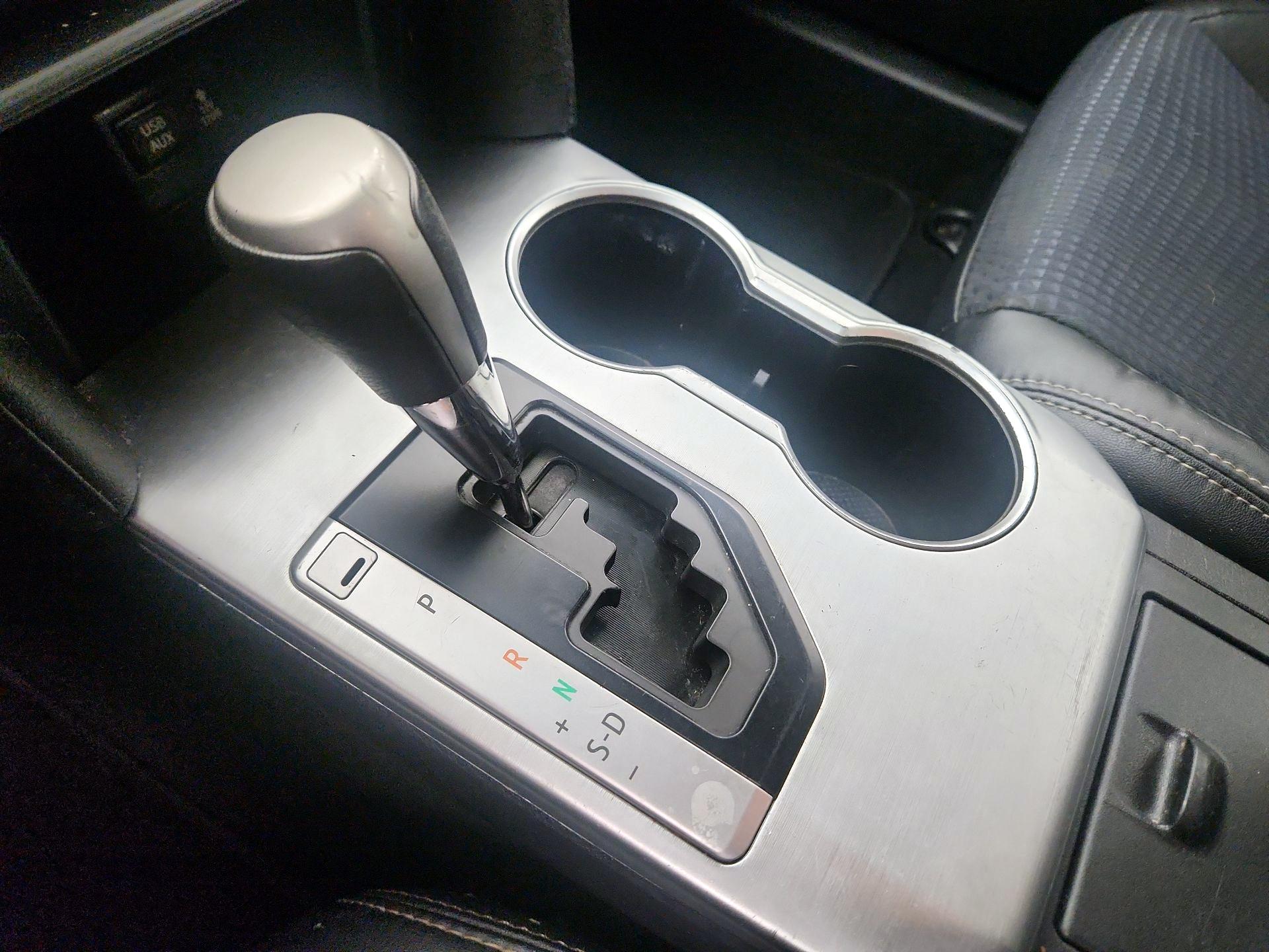 Thumbnail: 2014 Toyota Camry - 16