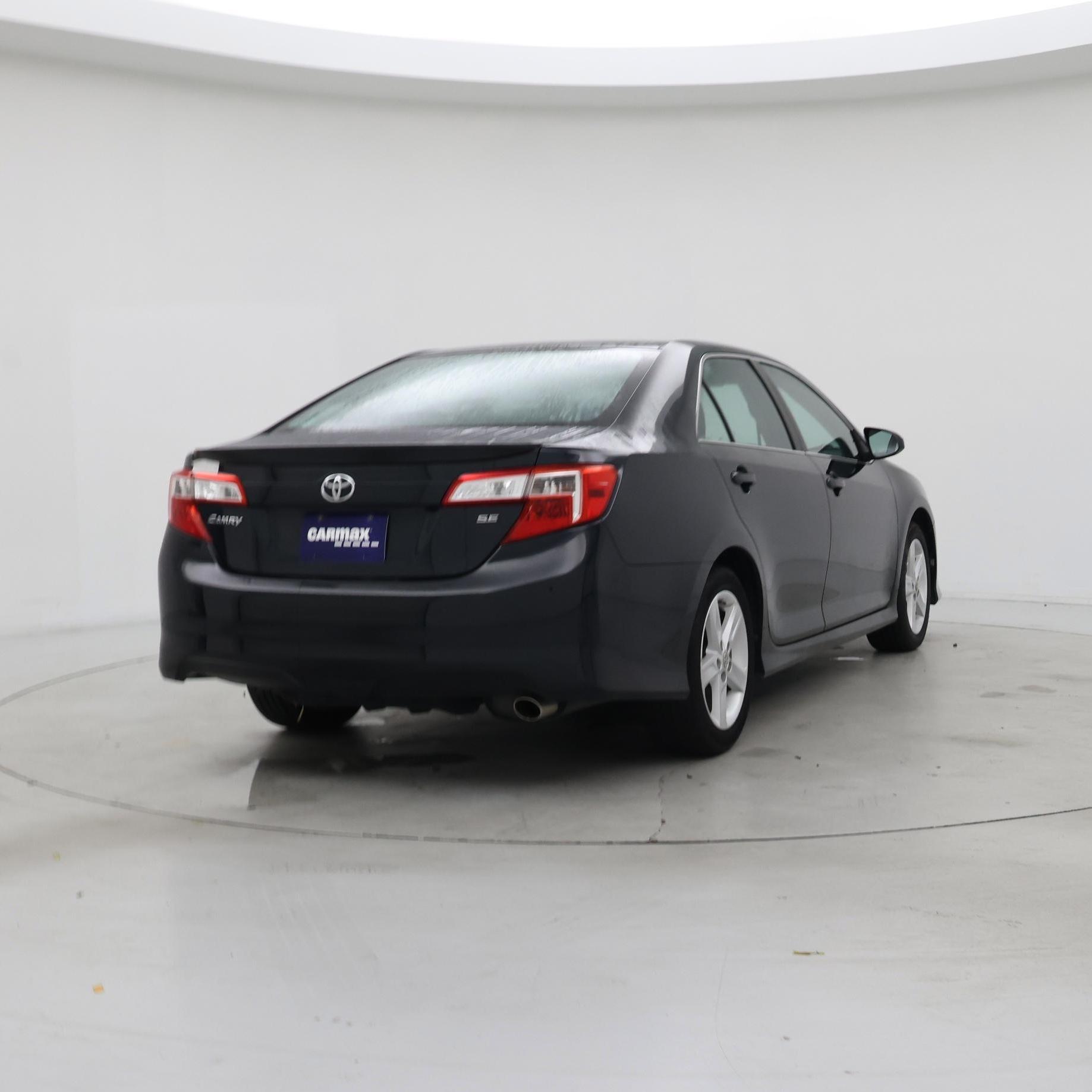 Thumbnail: 2014 Toyota Camry - 8