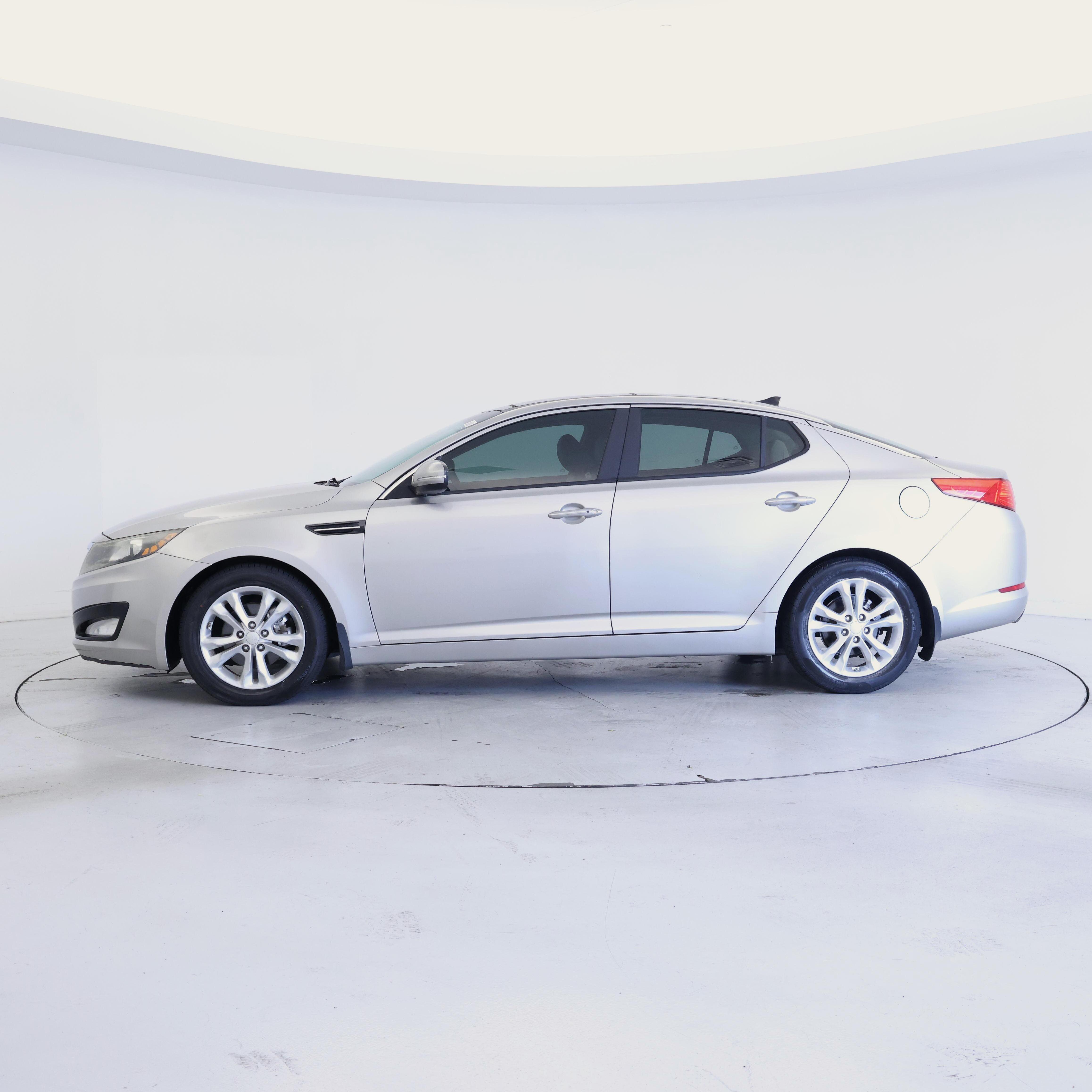 Thumbnail: 2013 Kia Optima - 3