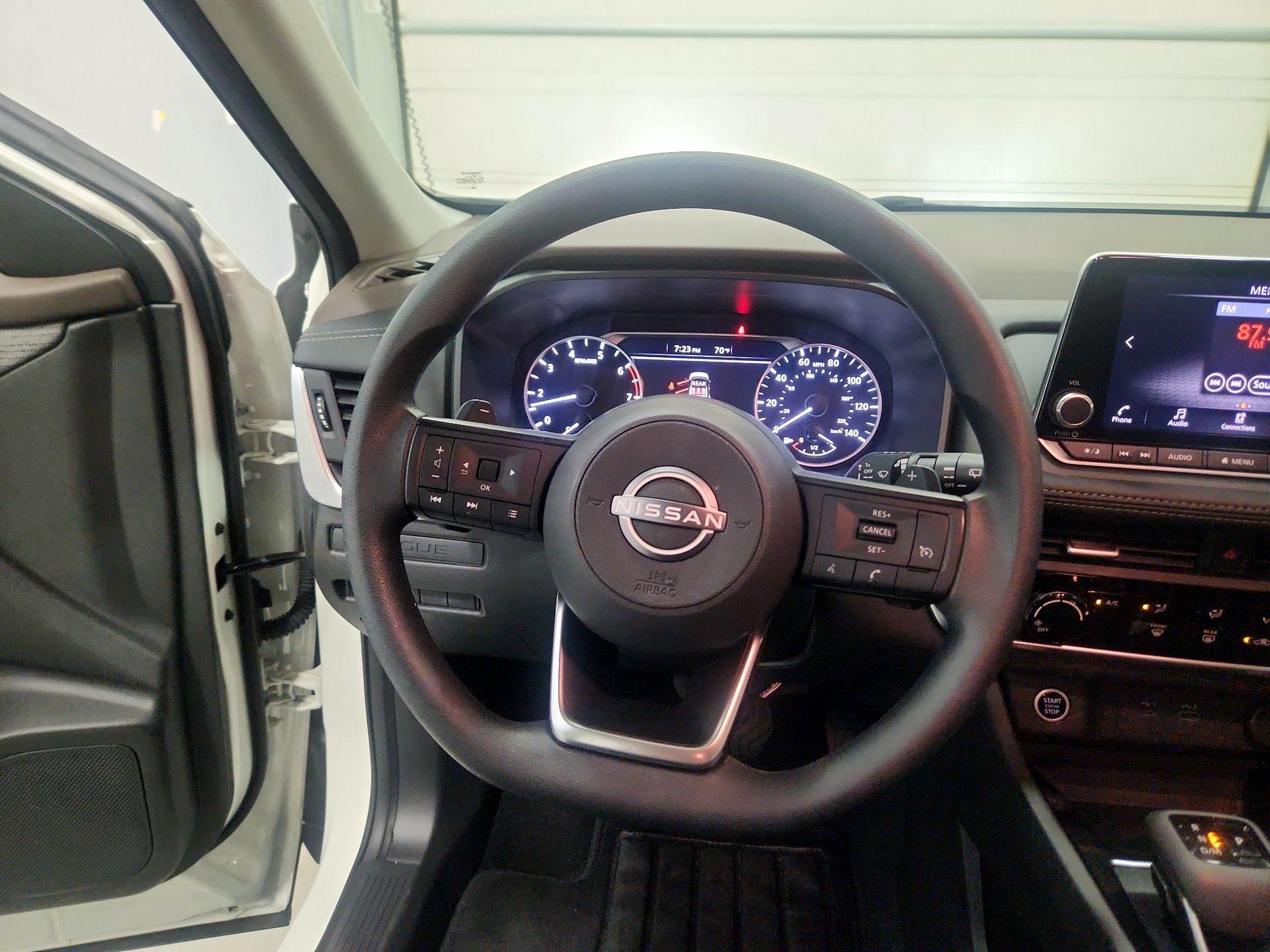 Thumbnail: 2023 Nissan Rogue - 10
