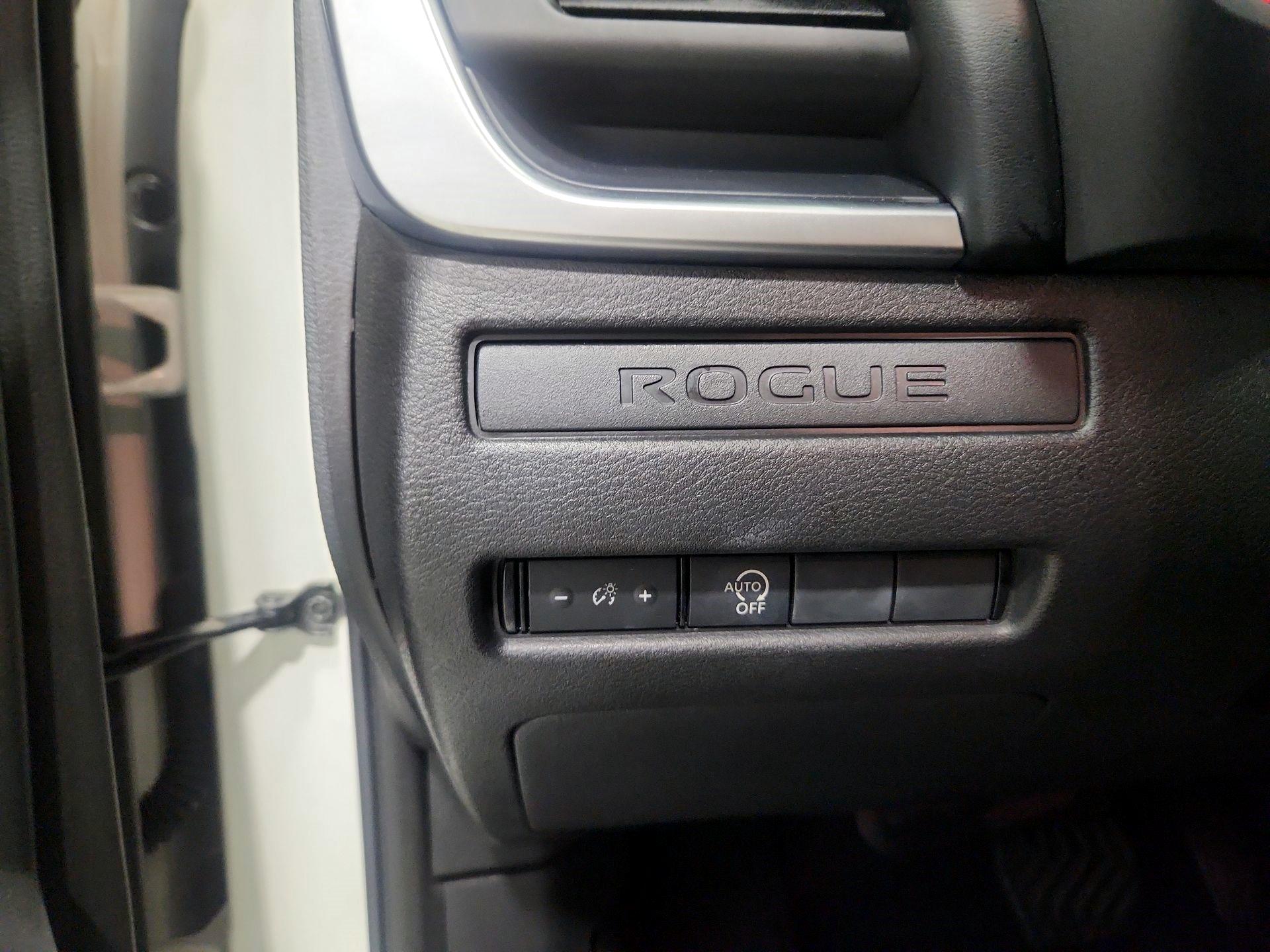 Thumbnail: 2023 Nissan Rogue - 13