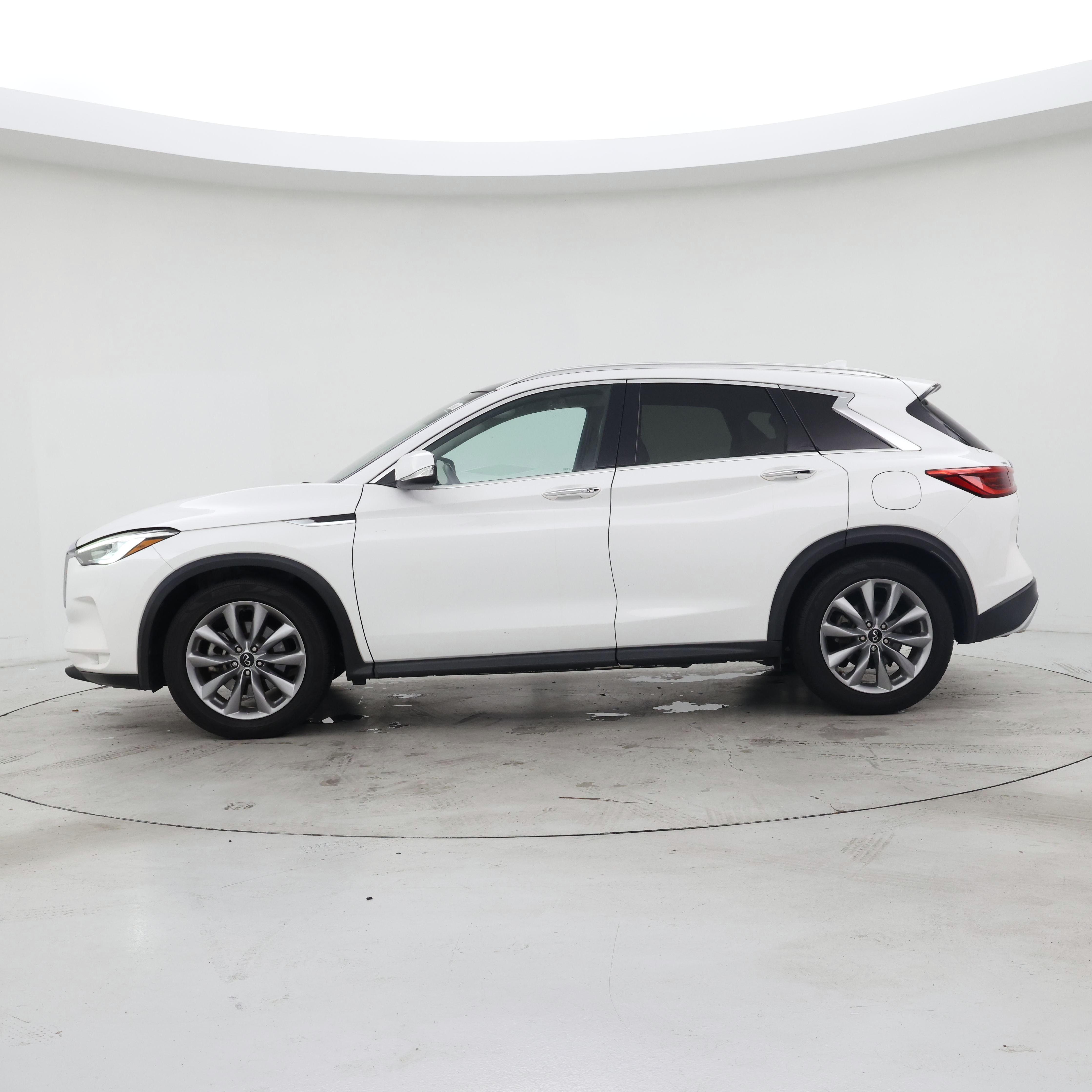 Thumbnail: 2020 INFINITI QX50 - 3