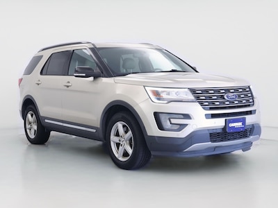Gold 2017 Ford Explorer XLT