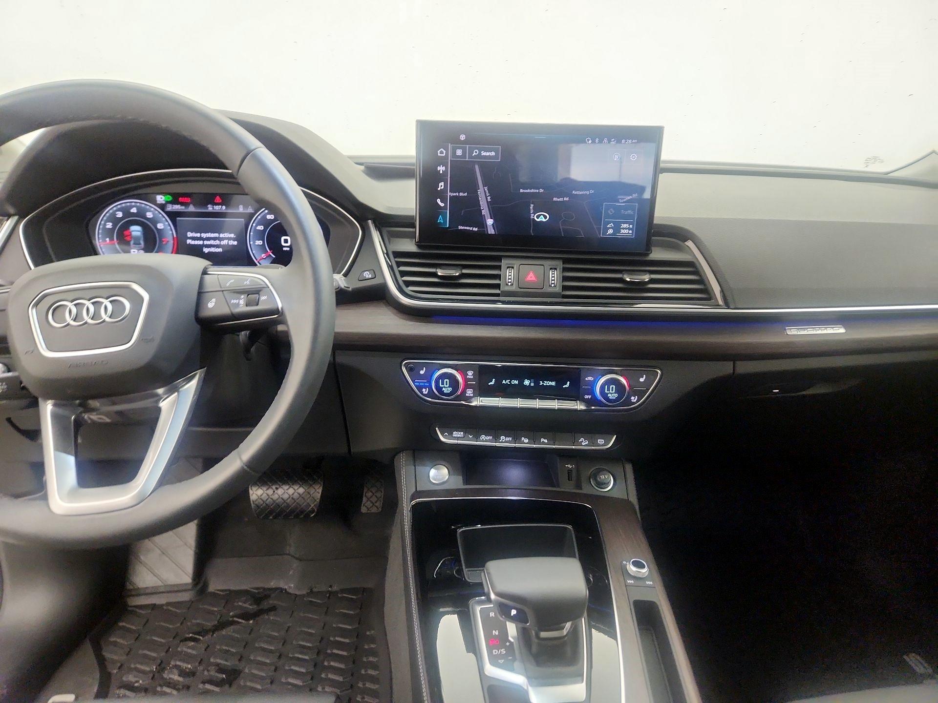 Thumbnail: 2023 Audi Q5 - 9
