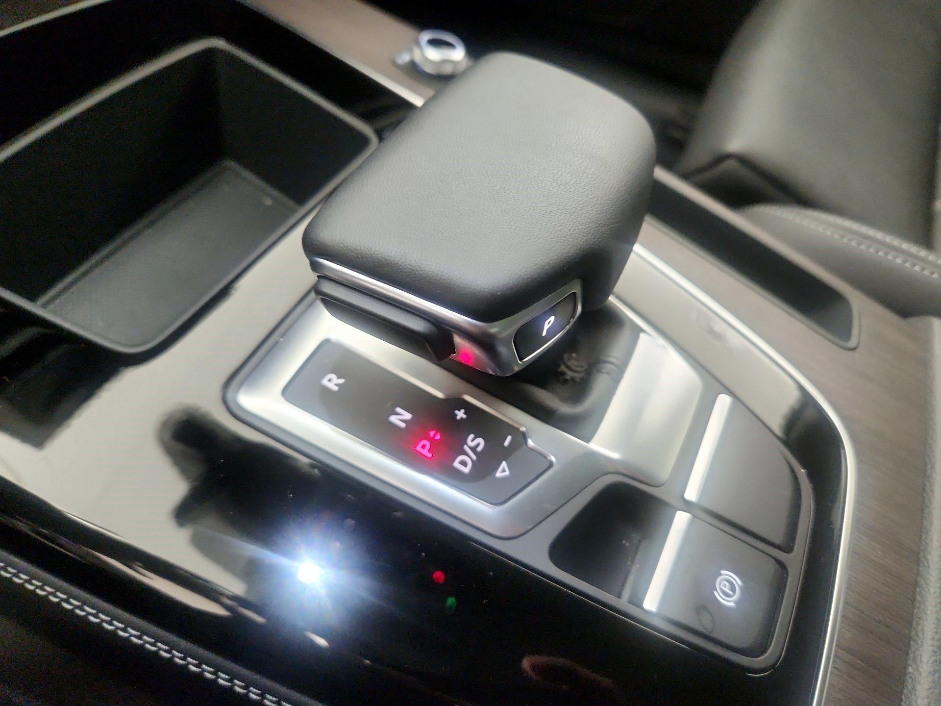 Thumbnail: 2023 Audi Q5 - 18