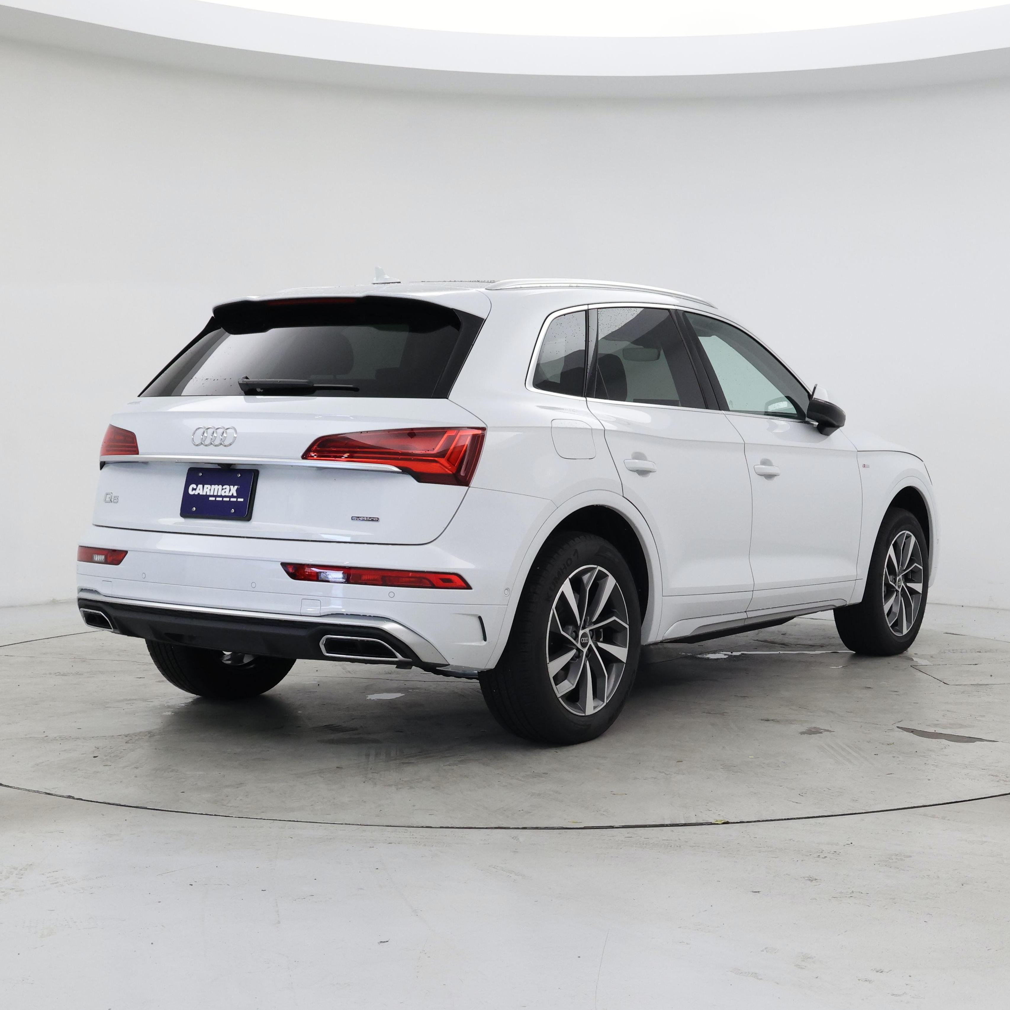 Thumbnail: 2023 Audi Q5 - 8