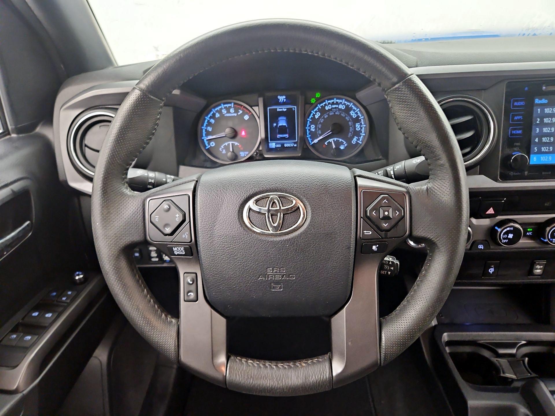 Thumbnail: 2017 Toyota Tacoma - 10