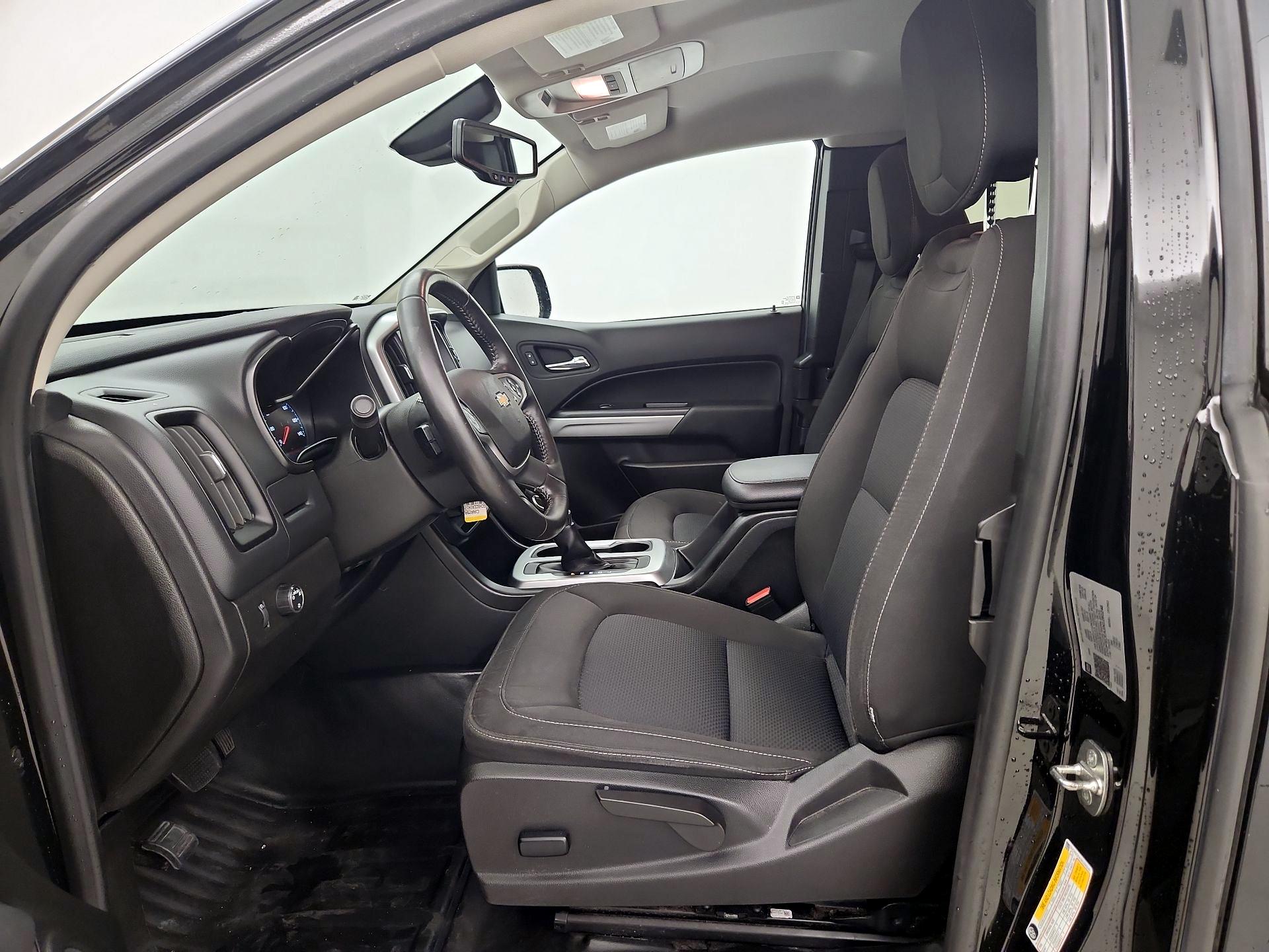 Thumbnail: 2022 Chevrolet Colorado - 11