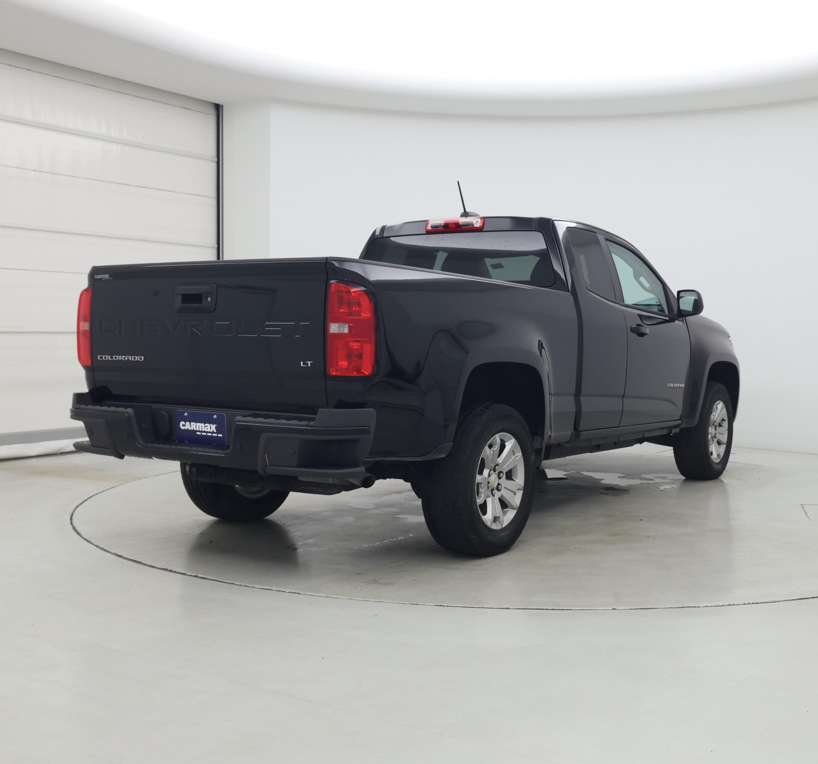 Thumbnail: 2022 Chevrolet Colorado - 8