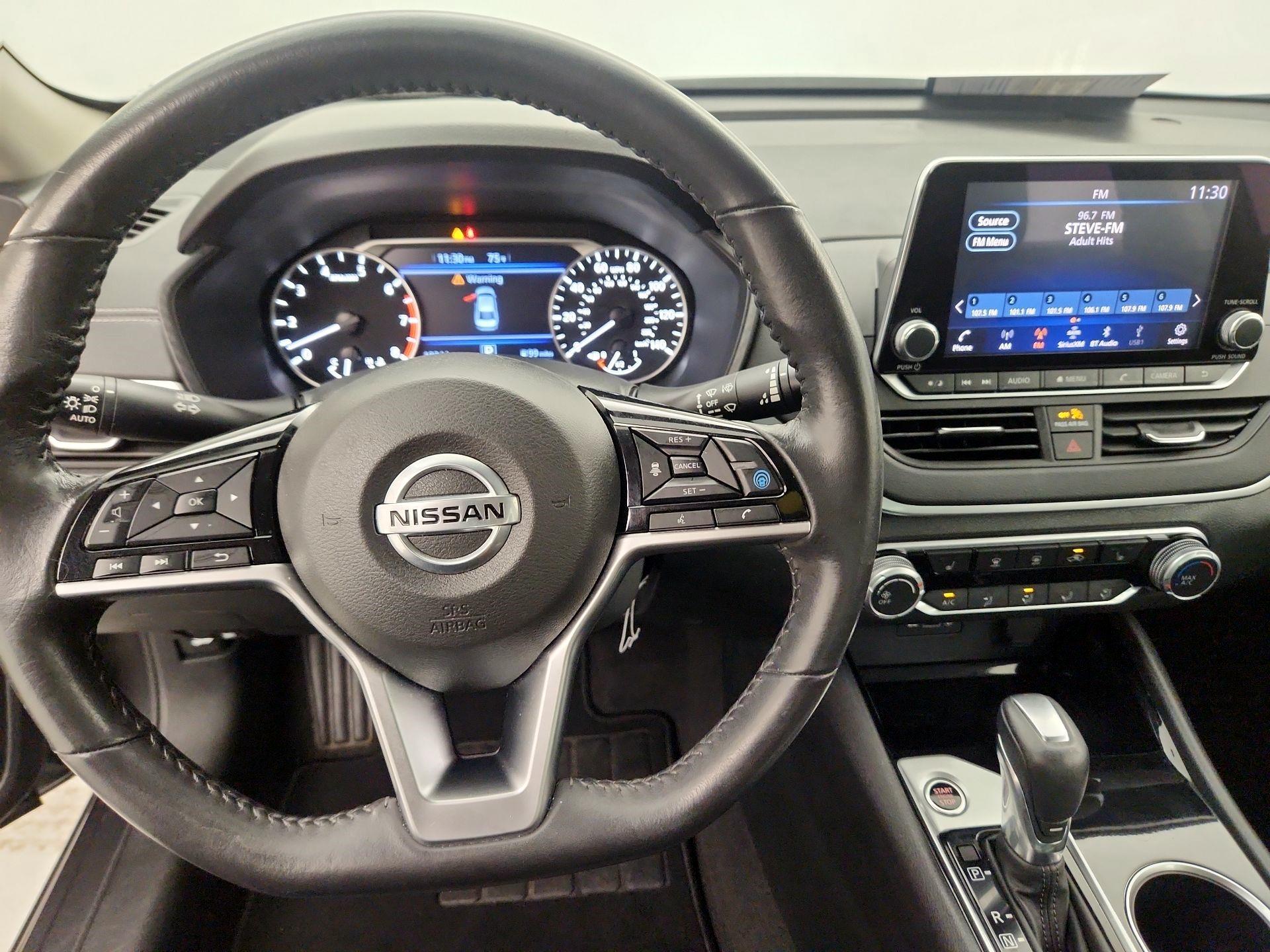 Thumbnail: 2022 Nissan Altima - 9
