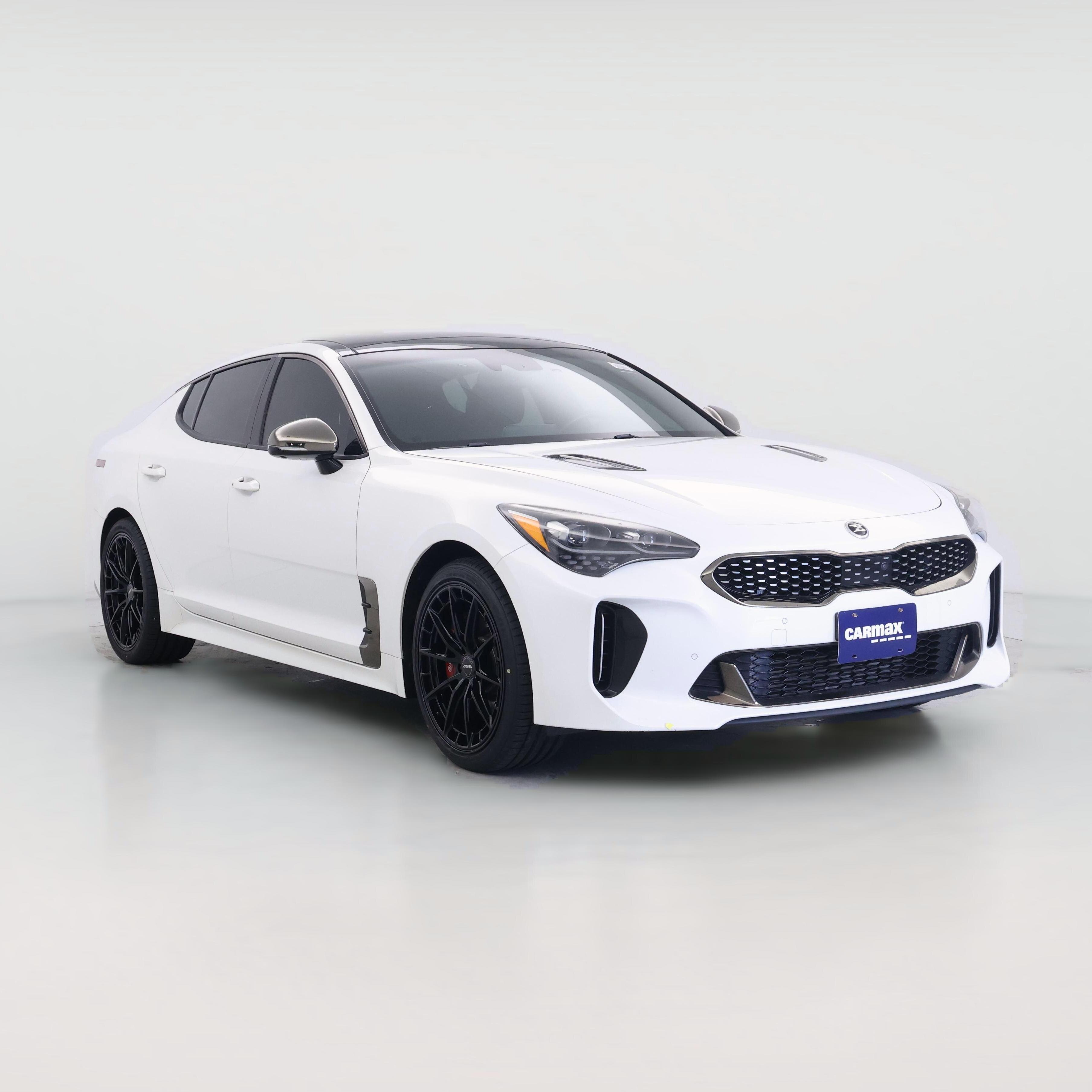 Thumbnail: 2019 Kia Stinger - 1