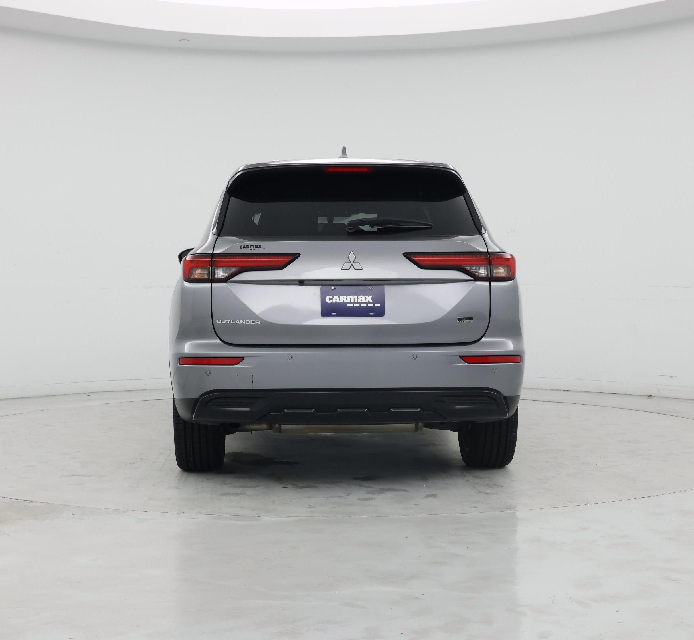 Thumbnail: 2023 Mitsubishi Outlander - 6