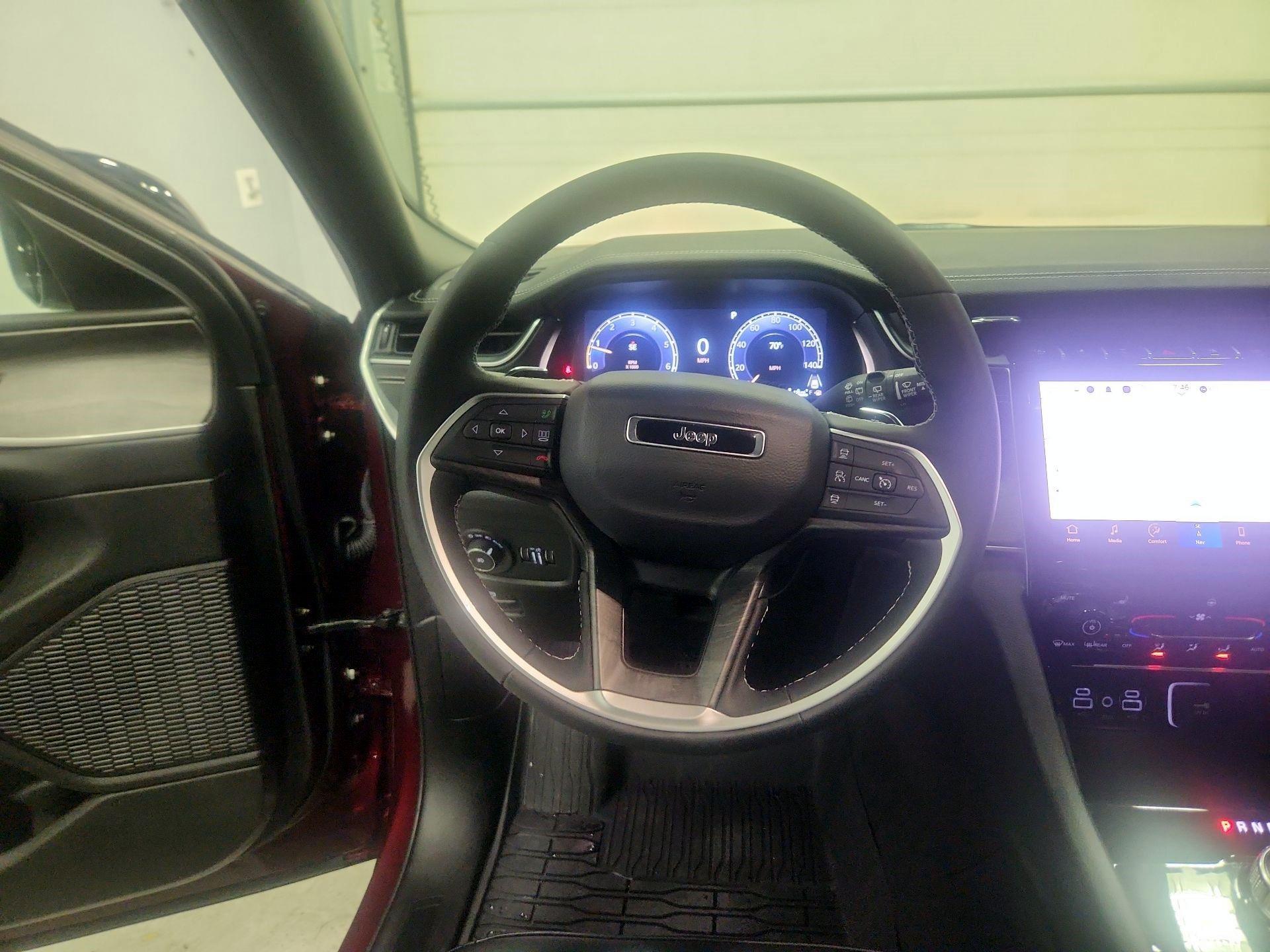 Thumbnail: 2025 Jeep Grand Cherokee - 10