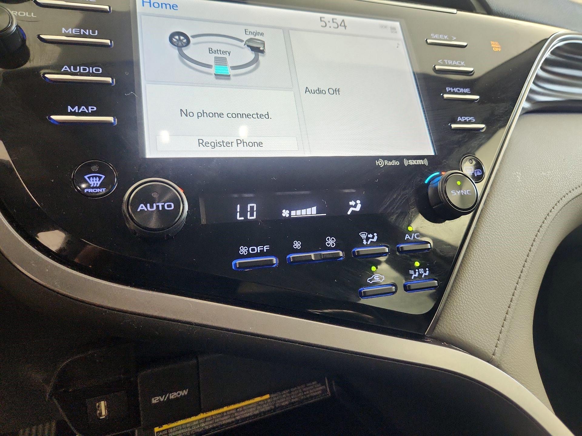 Thumbnail: 2020 Toyota Camry - 16