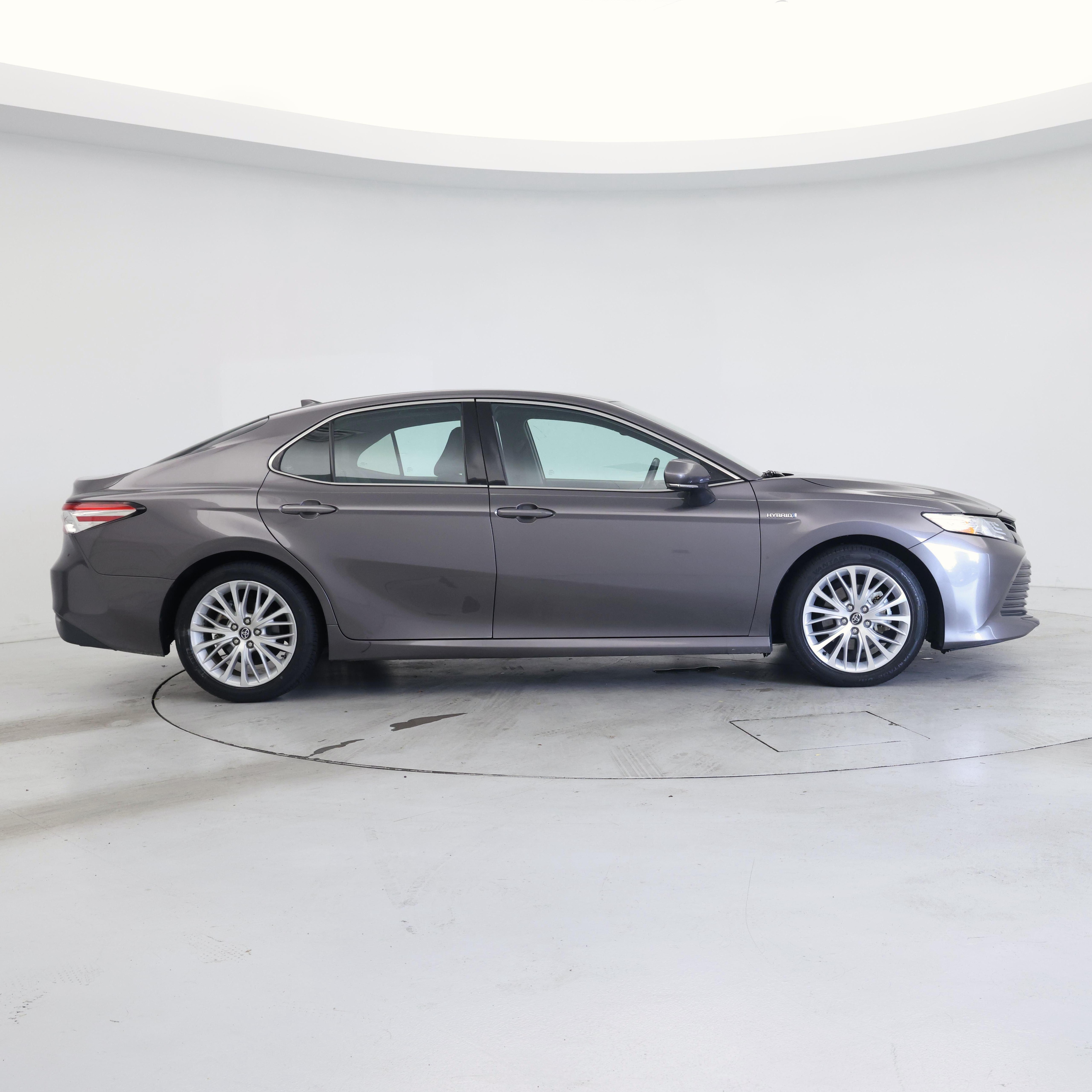 Thumbnail: 2020 Toyota Camry - 7