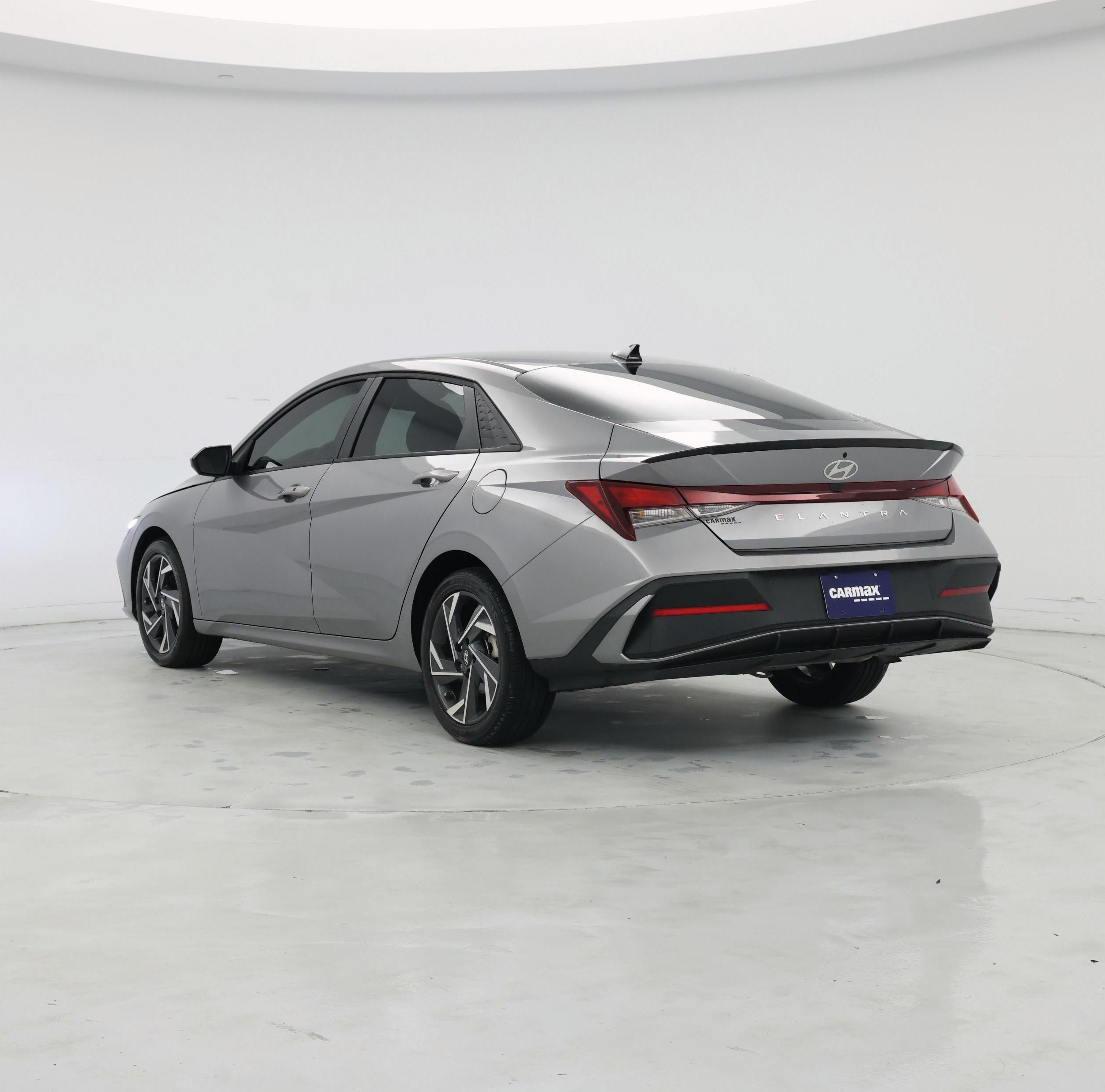 Thumbnail: 2025 Hyundai Elantra - 2