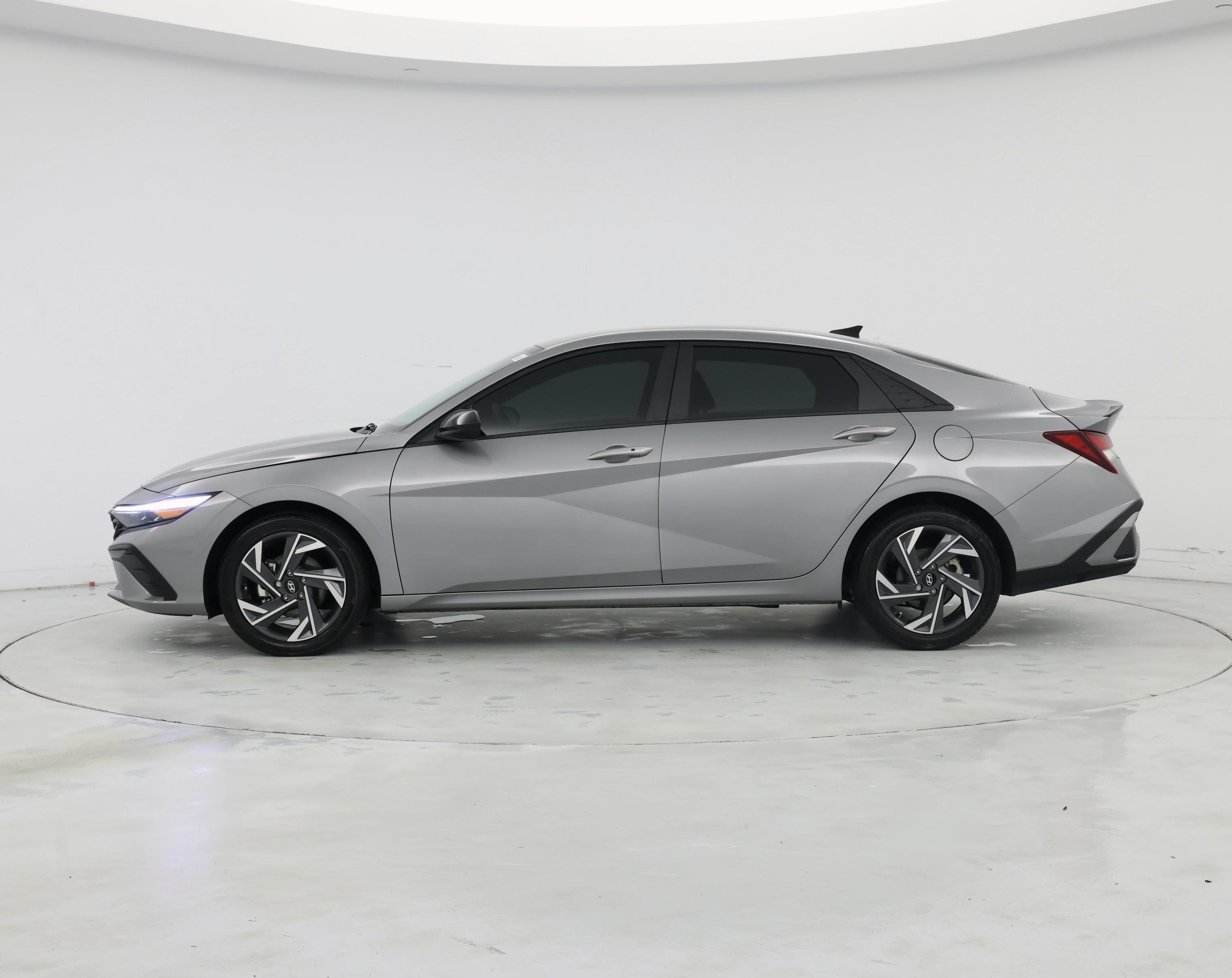 Thumbnail: 2025 Hyundai Elantra - 3
