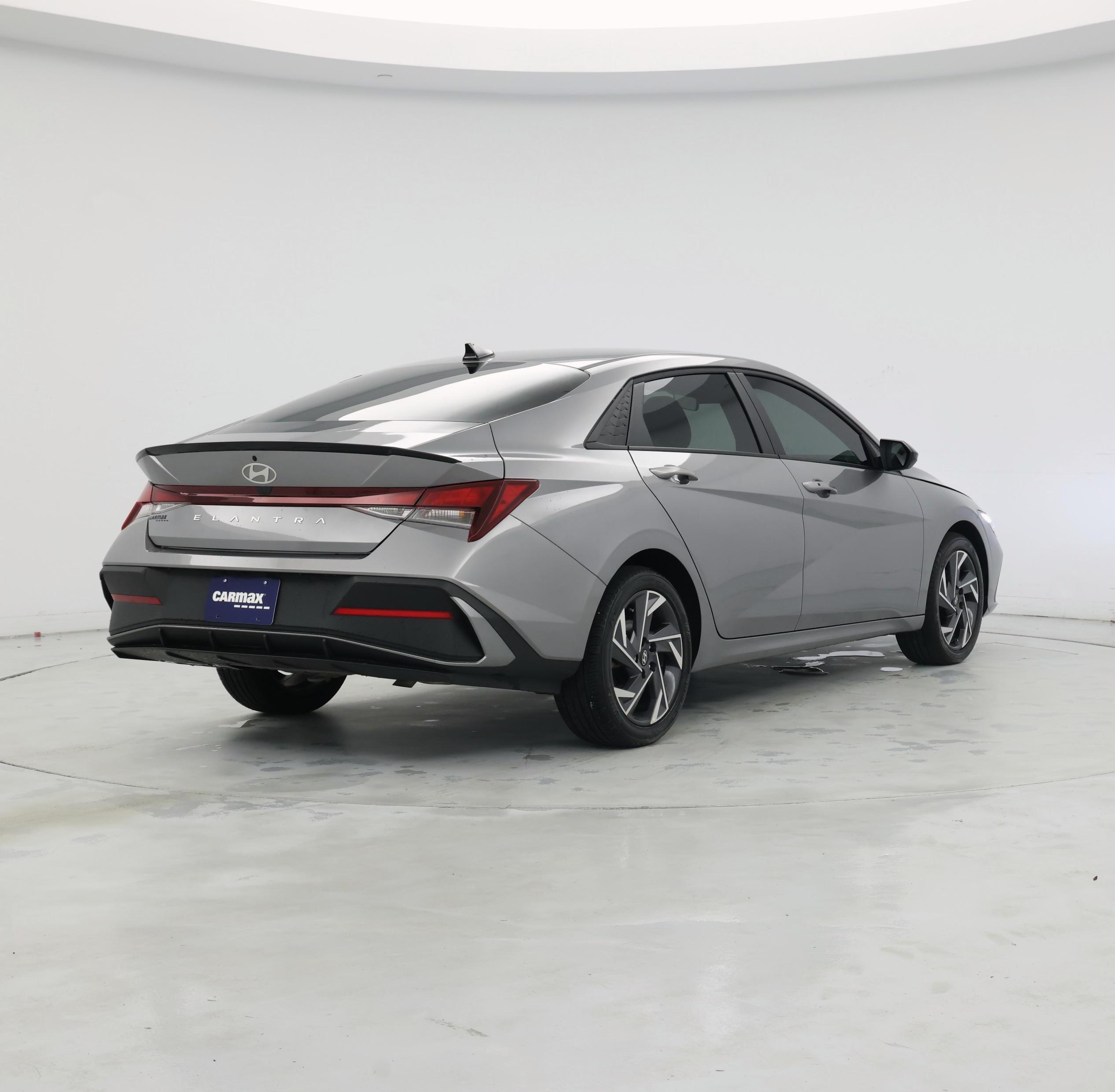 Thumbnail: 2025 Hyundai Elantra - 8