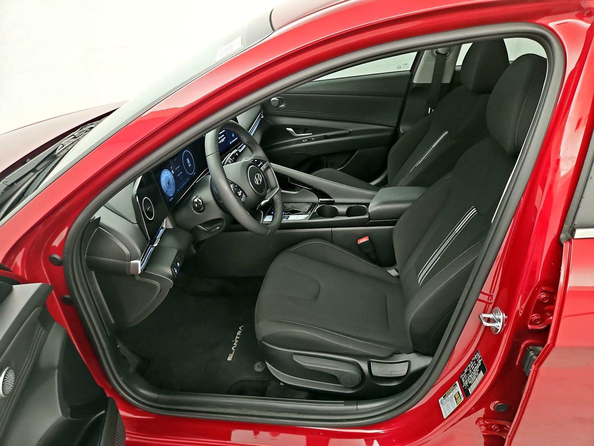 Thumbnail: 2024 Hyundai Elantra - 11