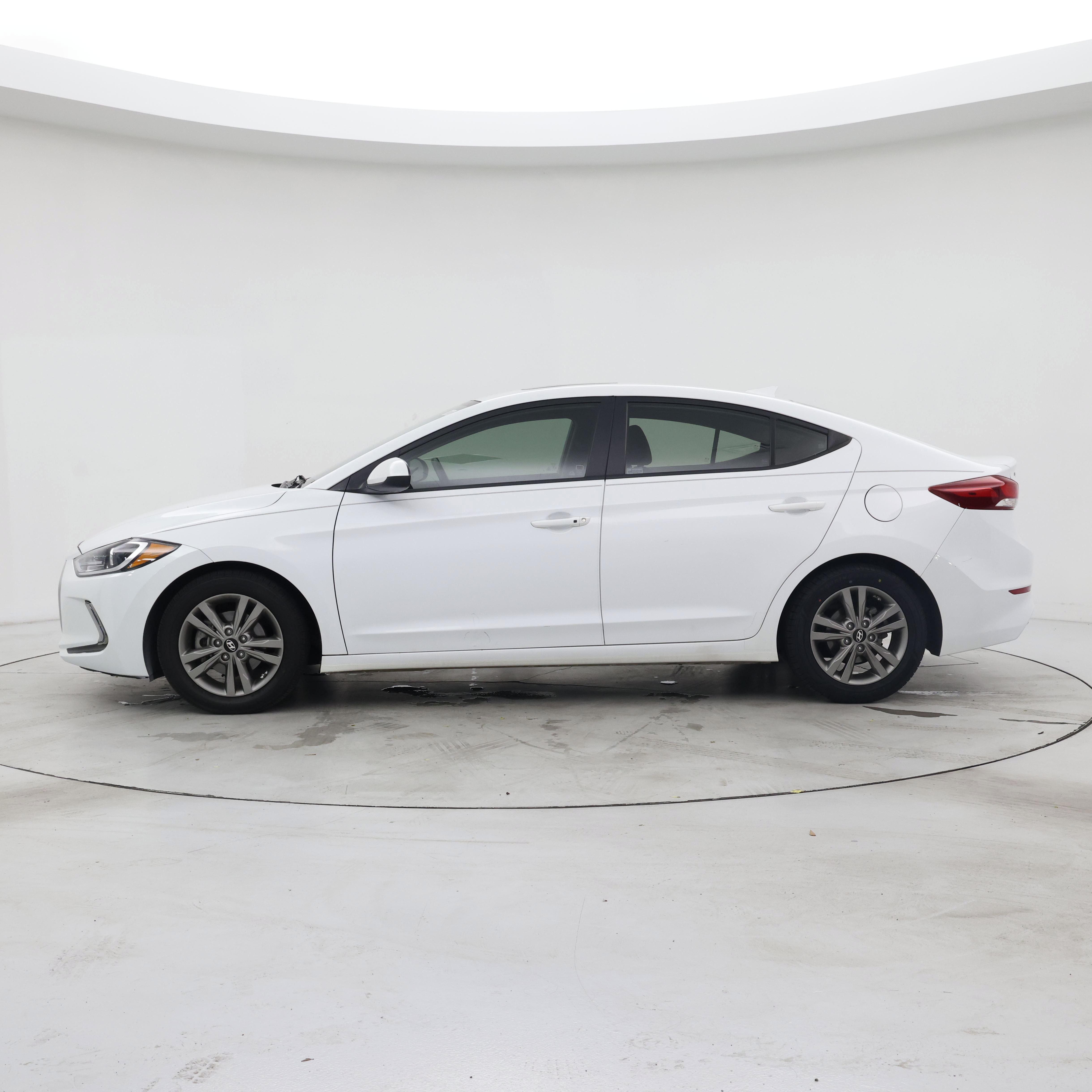 Thumbnail: 2018 Hyundai Elantra - 3