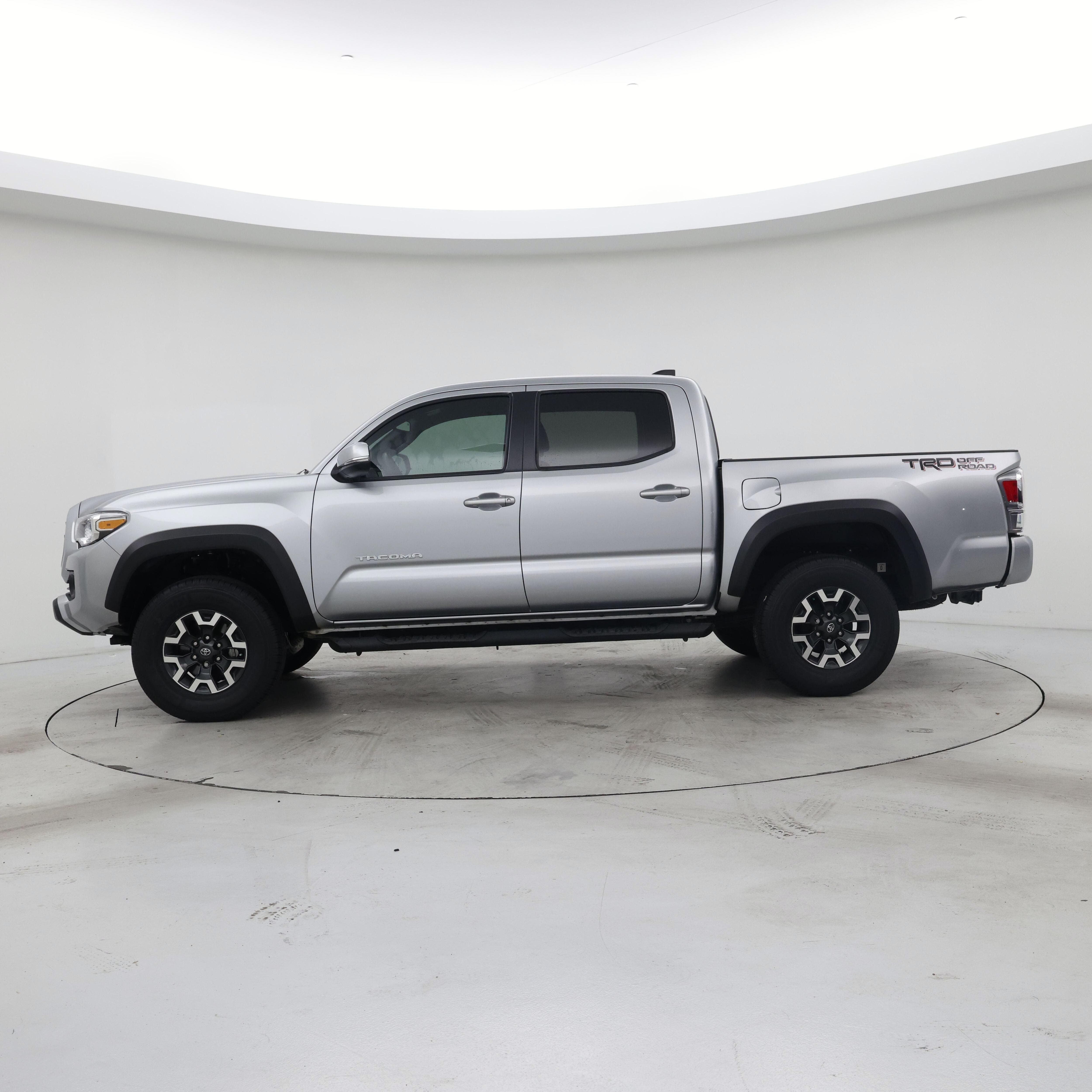 Thumbnail: 2023 Toyota Tacoma - 3