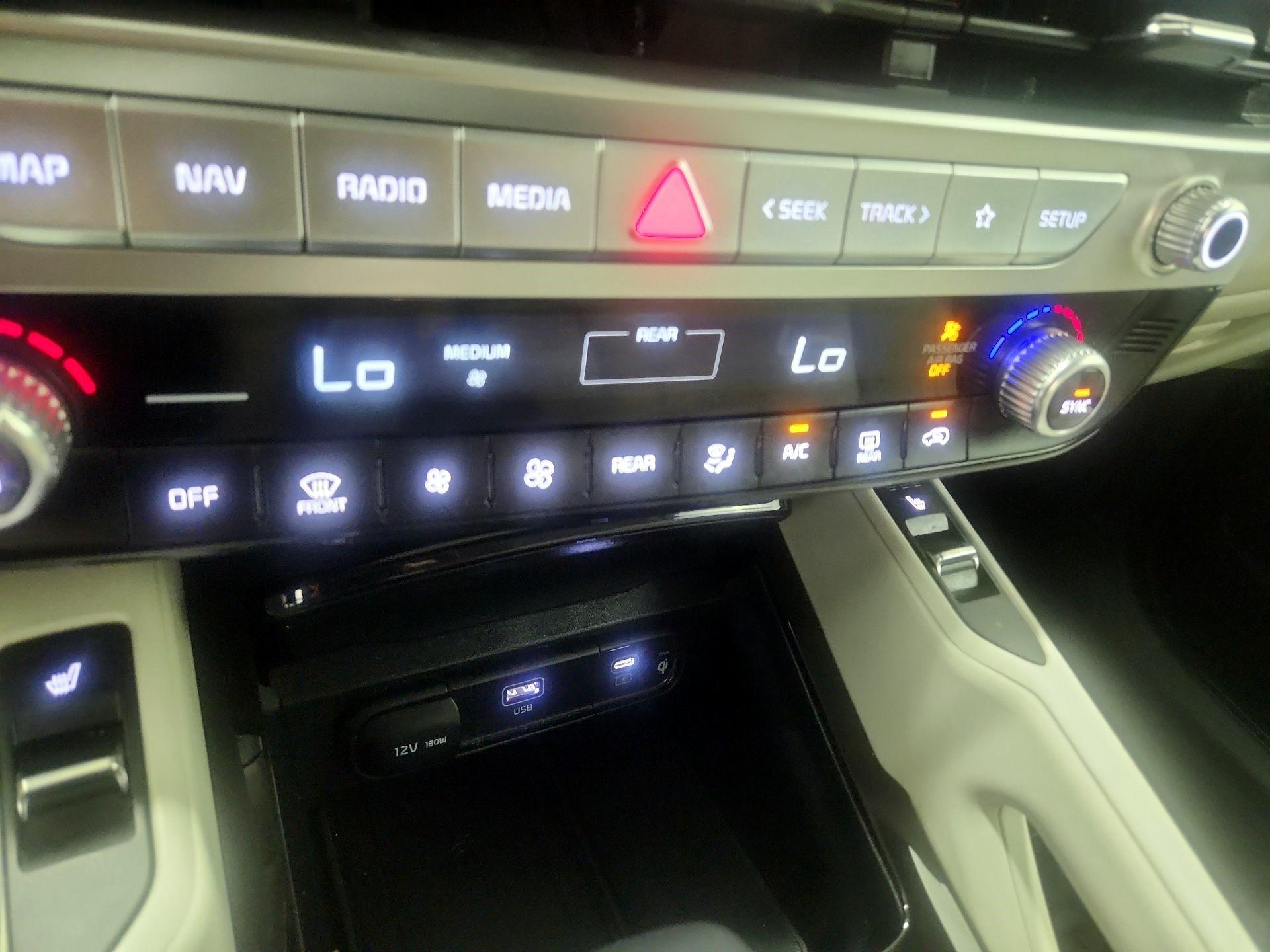 Thumbnail: 2023 Kia Telluride - 17