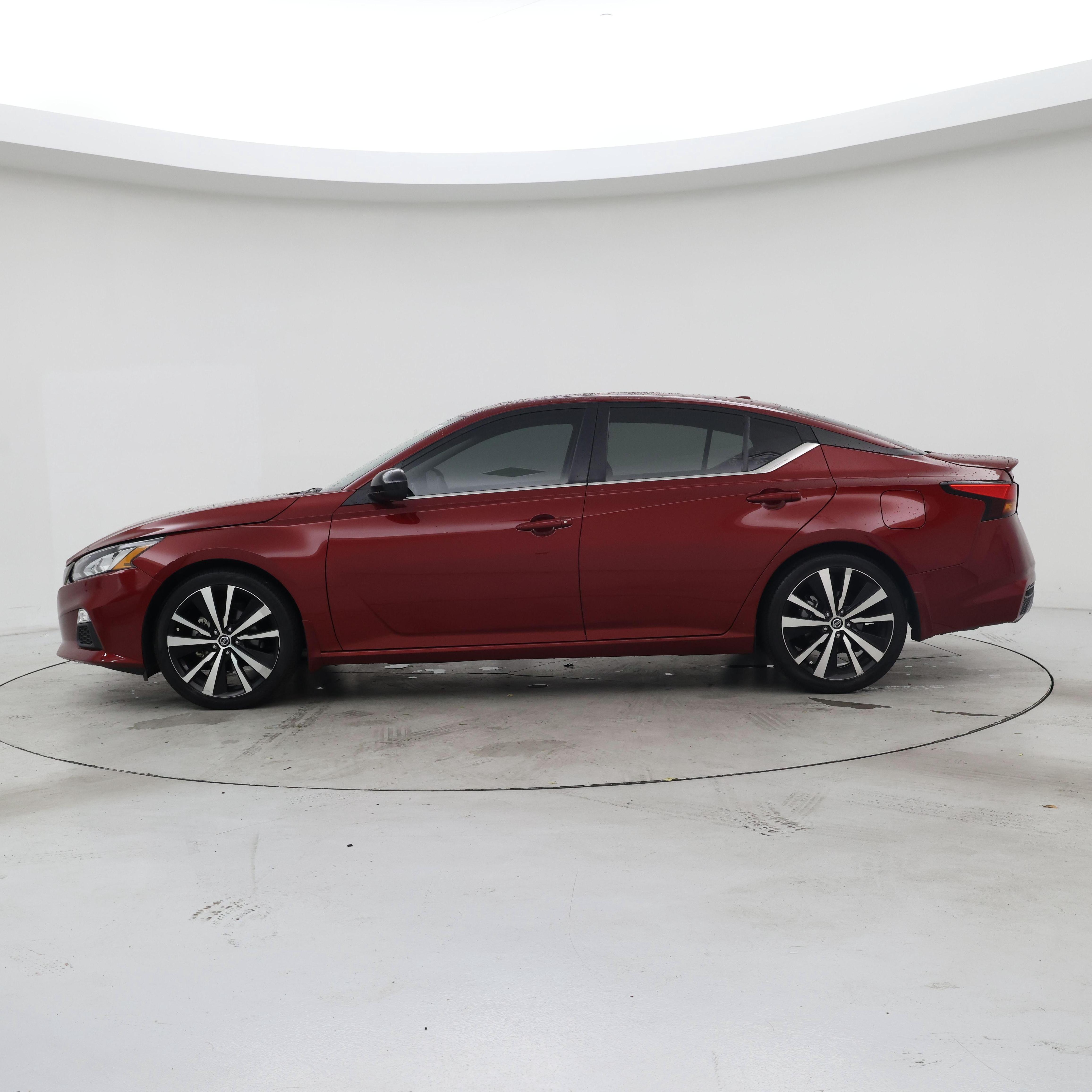 Thumbnail: 2021 Nissan Altima - 3