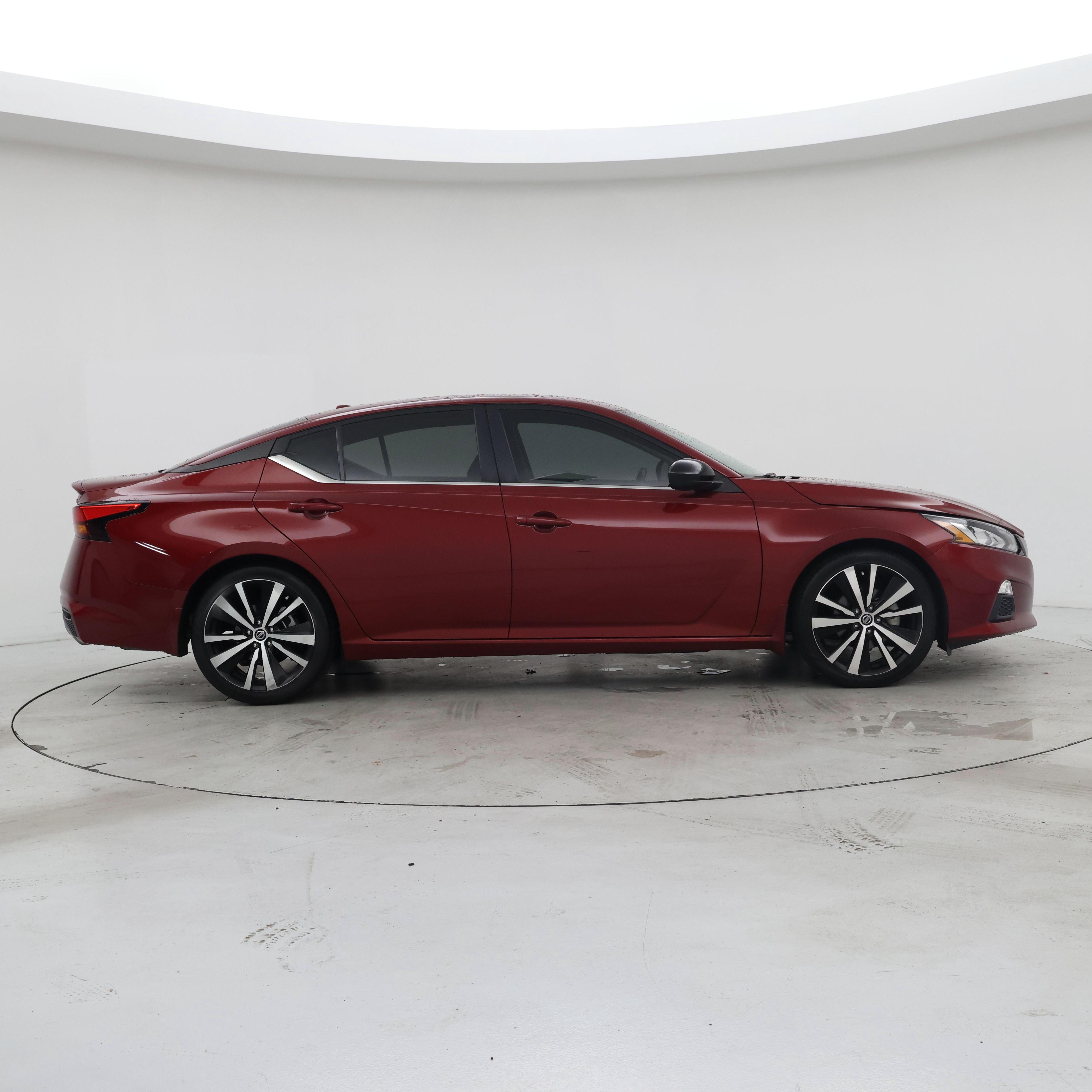 Thumbnail: 2021 Nissan Altima - 7