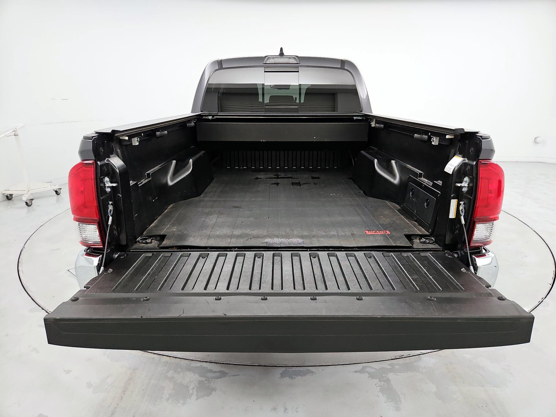 Thumbnail: 2022 Toyota Tacoma - 20