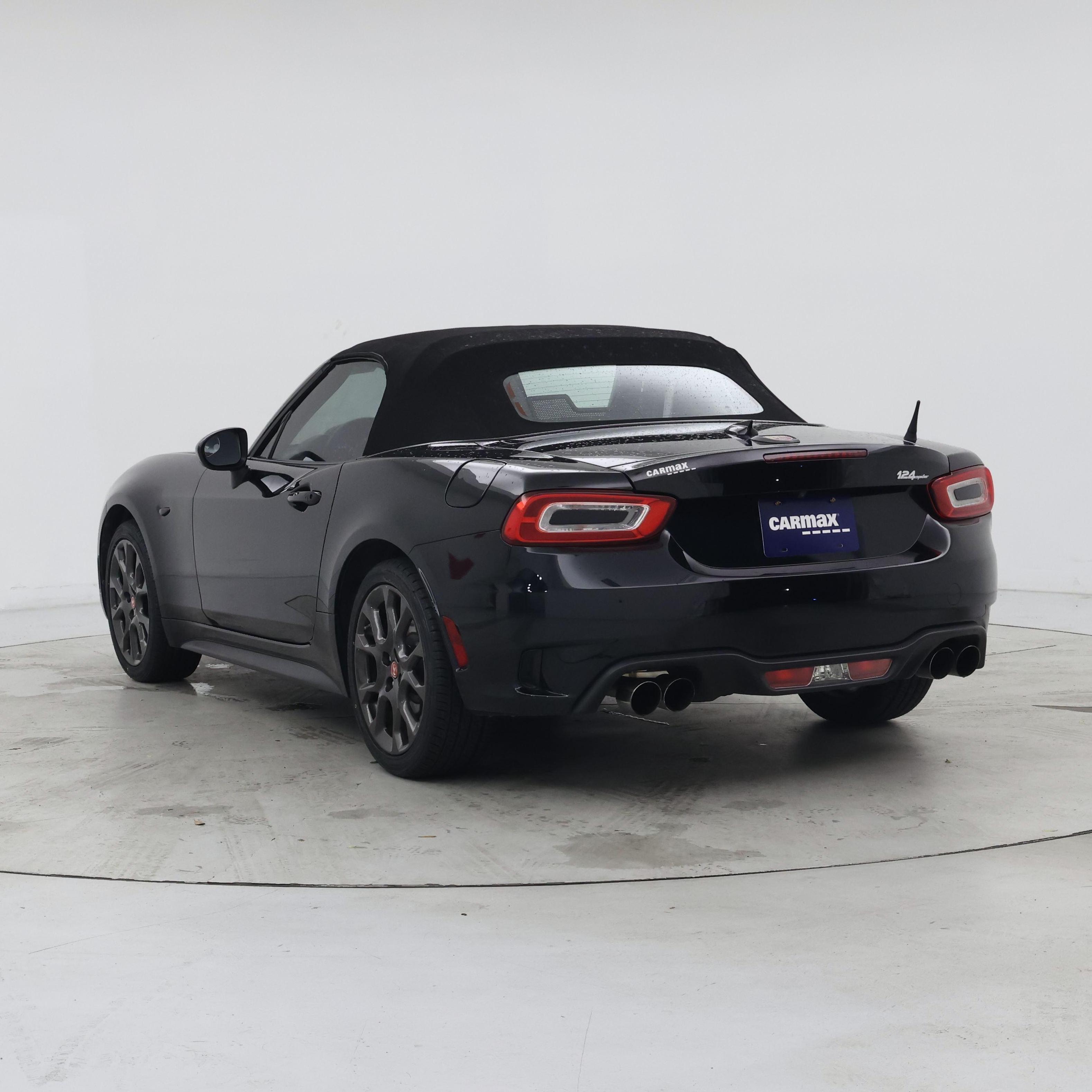 Thumbnail: 2018 Fiat 124 Spider - 2