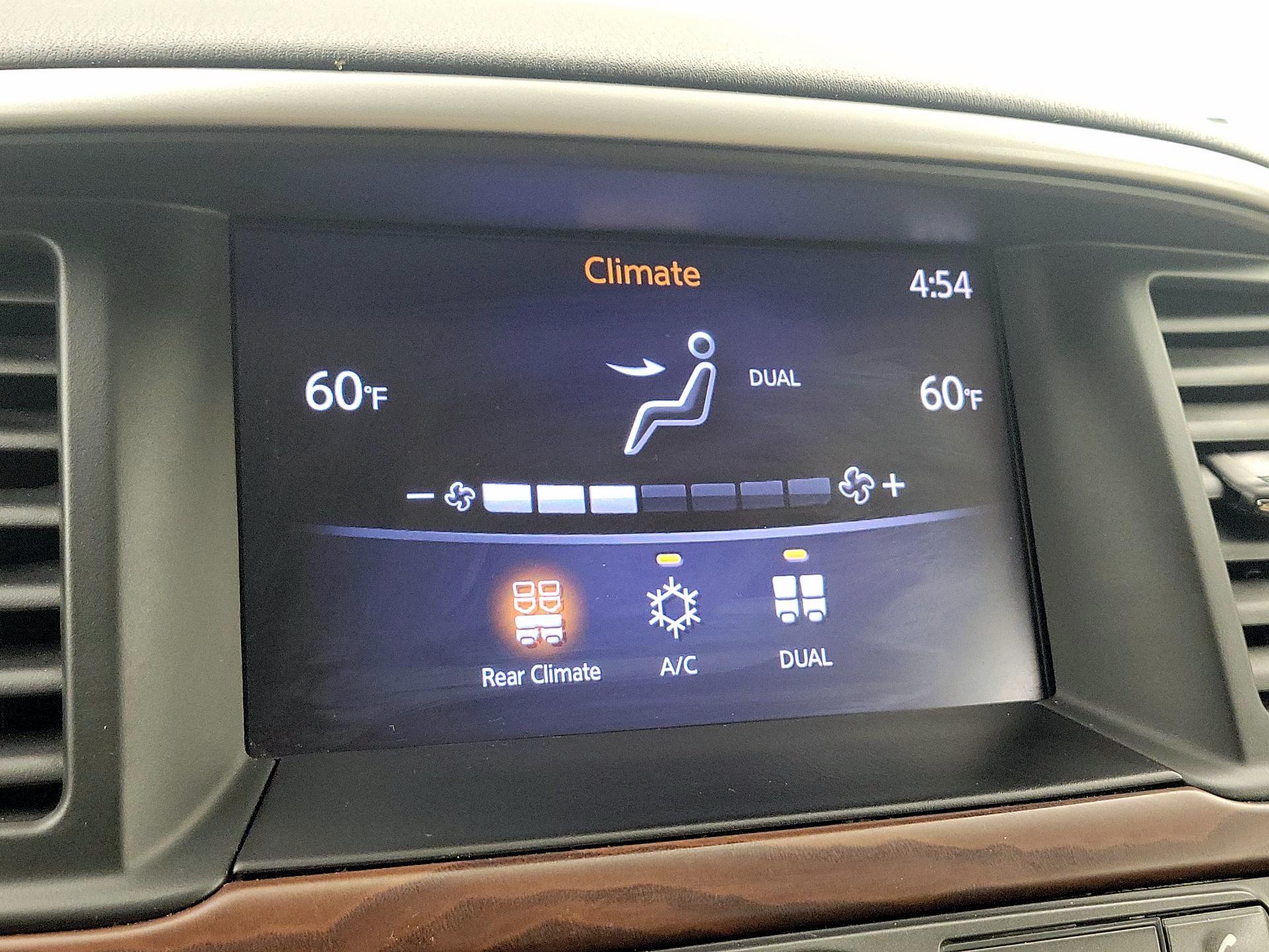 Thumbnail: 2018 Nissan Pathfinder - 17