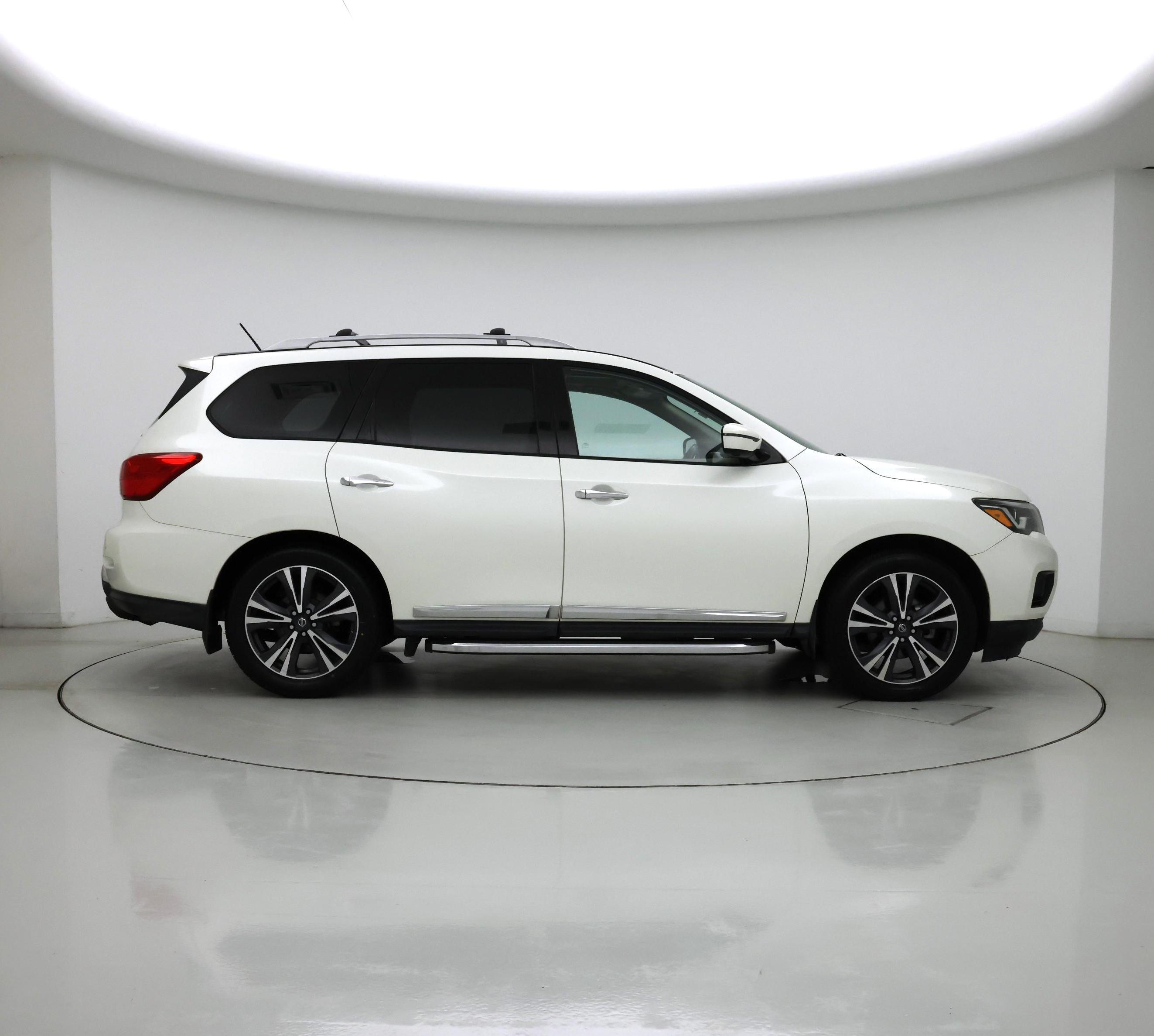 Thumbnail: 2018 Nissan Pathfinder - 7
