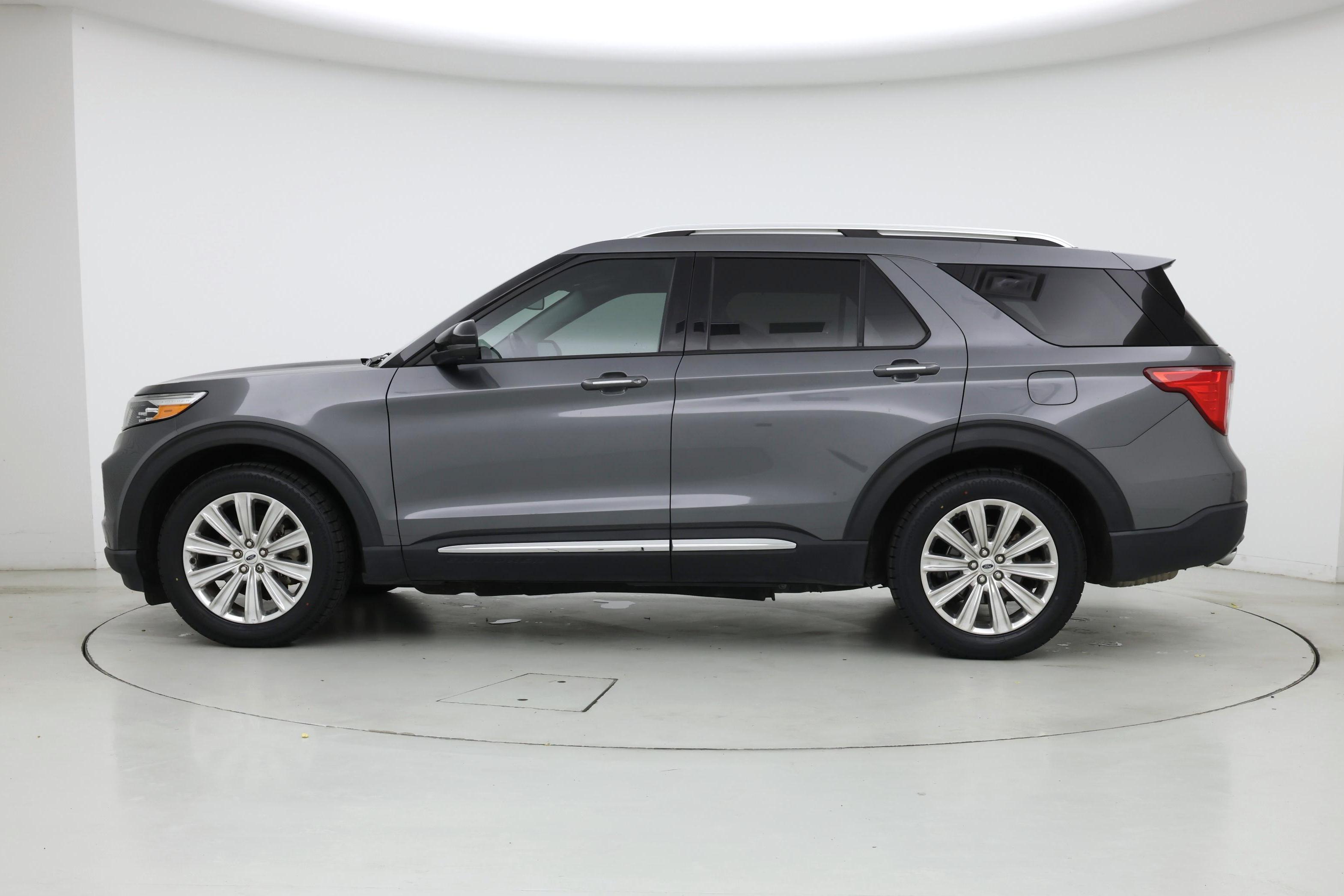 Thumbnail: 2022 Ford Explorer - 3