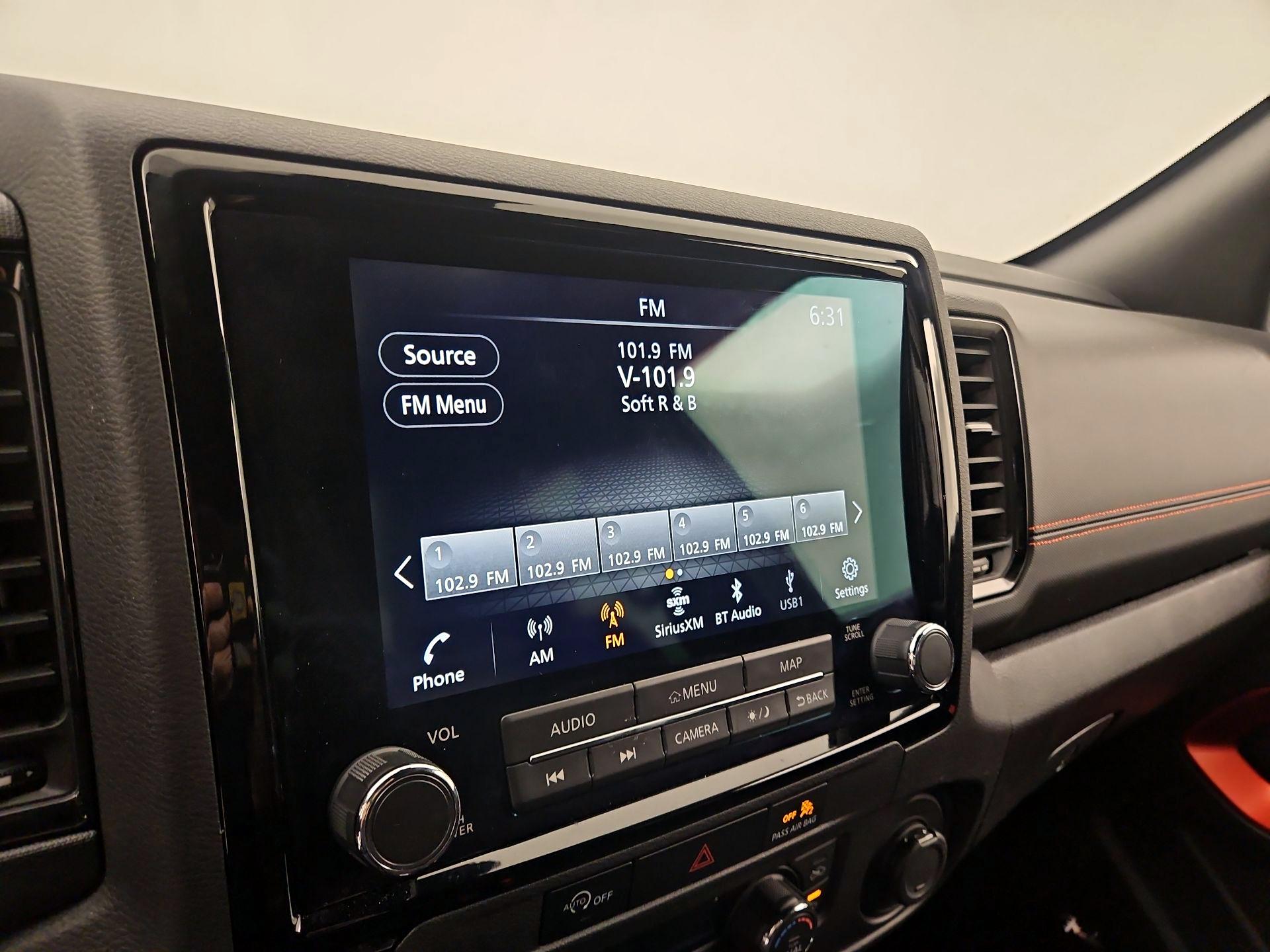 Thumbnail: 2024 Nissan Frontier - 16