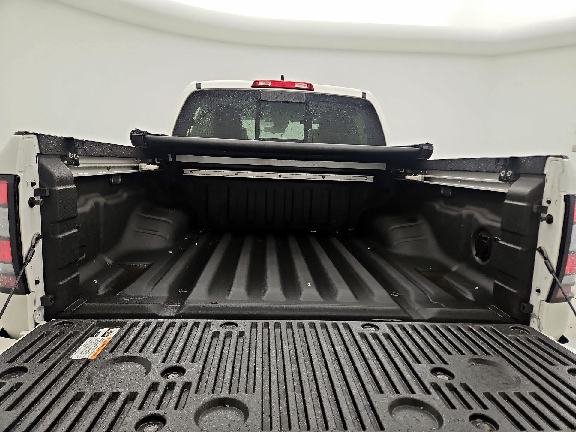 Thumbnail: 2024 Nissan Frontier - 20