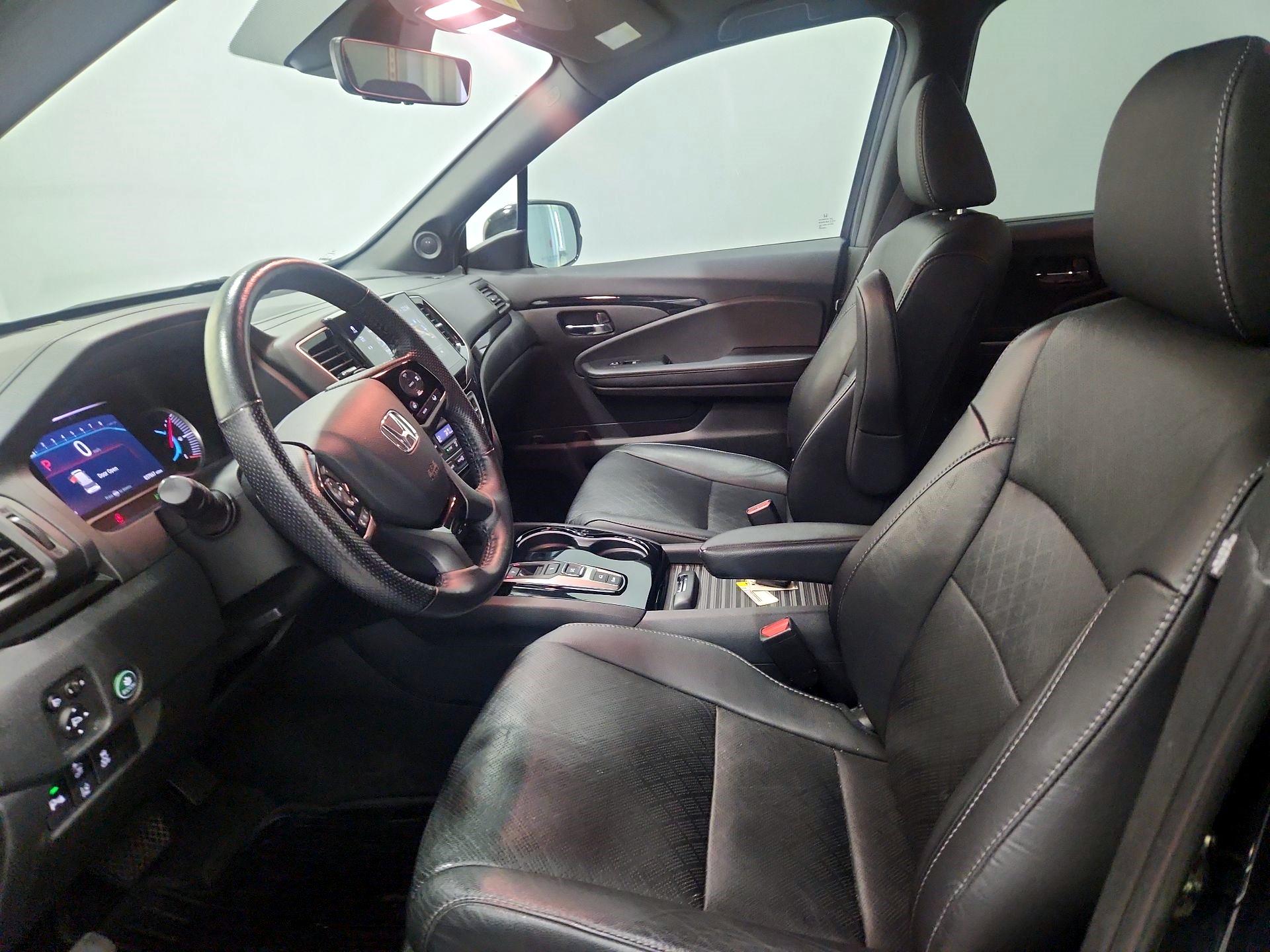 Thumbnail: 2020 Honda Passport - 11