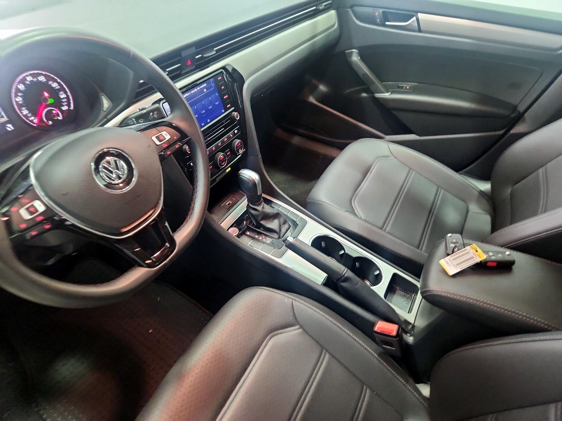 Thumbnail: 2022 Volkswagen Passat - 11