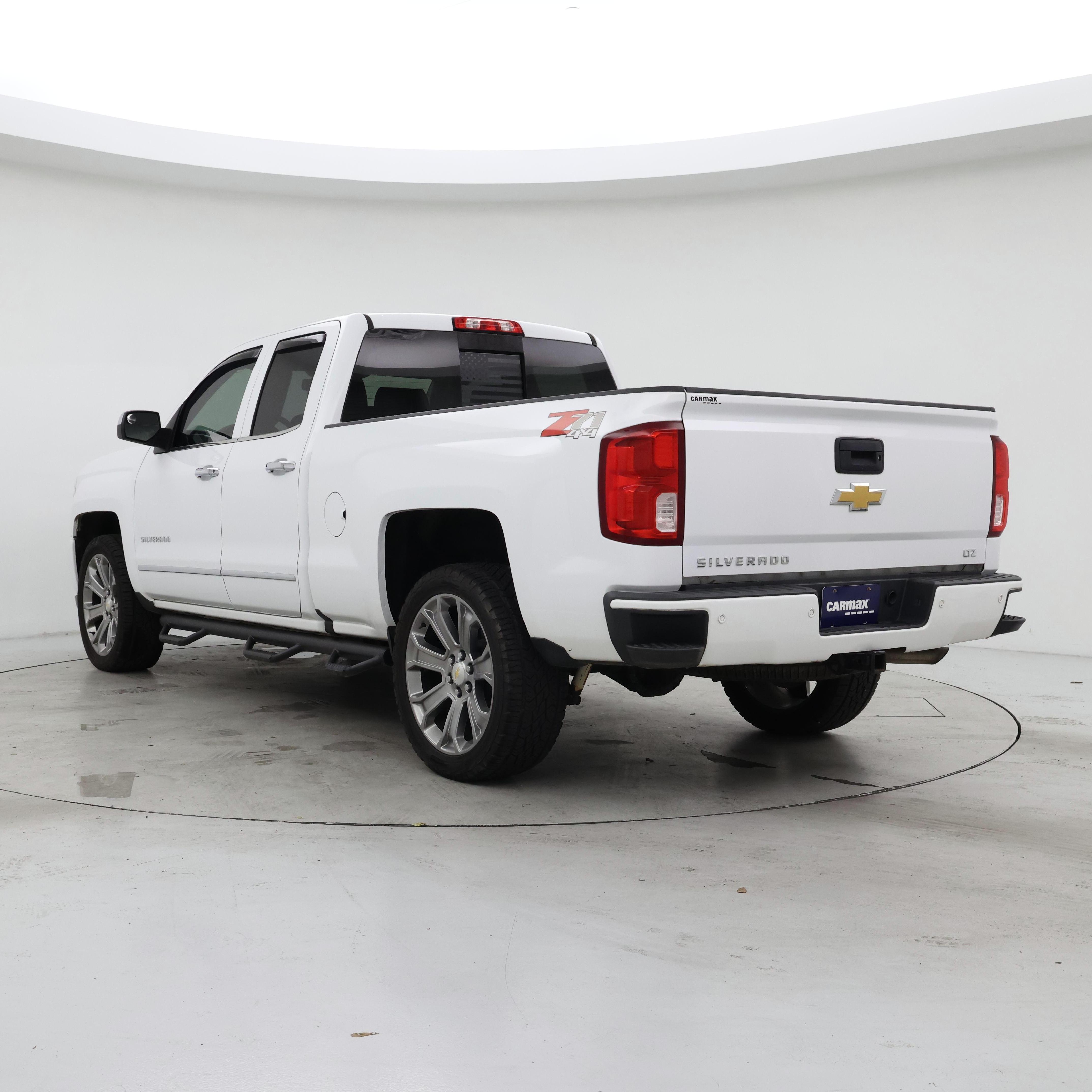Thumbnail: 2017 Chevrolet Silverado 1500 - 2