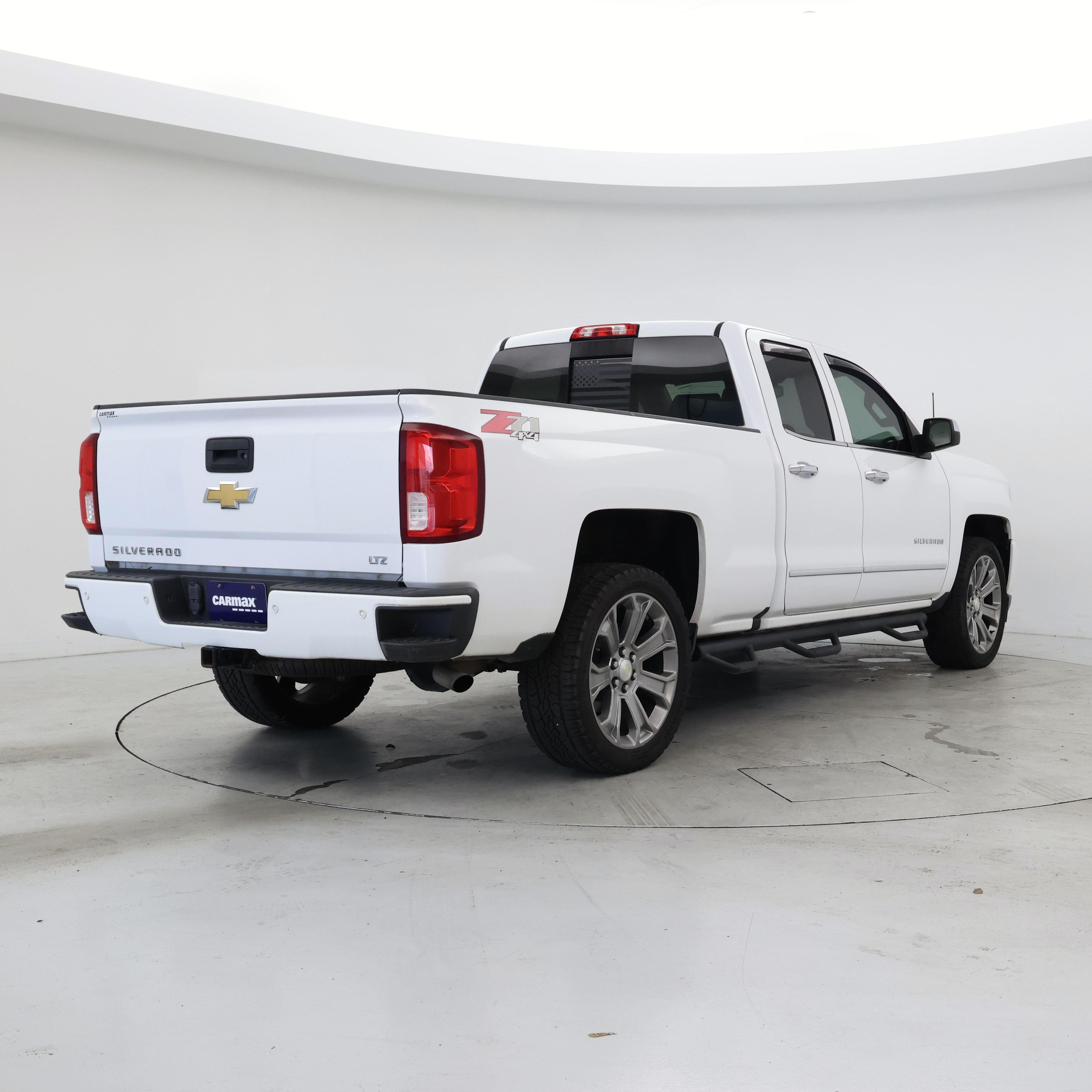 Thumbnail: 2017 Chevrolet Silverado 1500 - 8