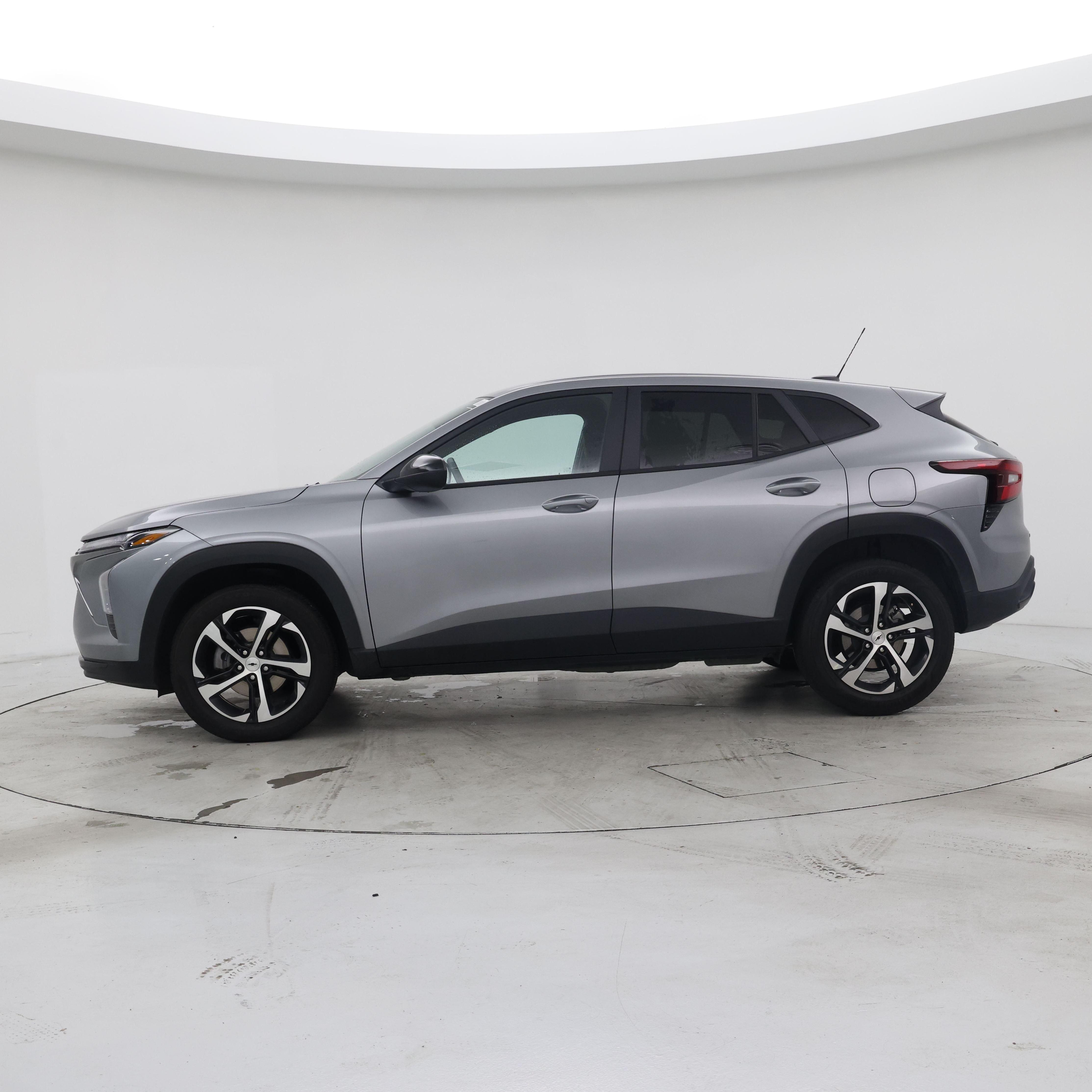 Thumbnail: 2025 Chevrolet Trax - 3
